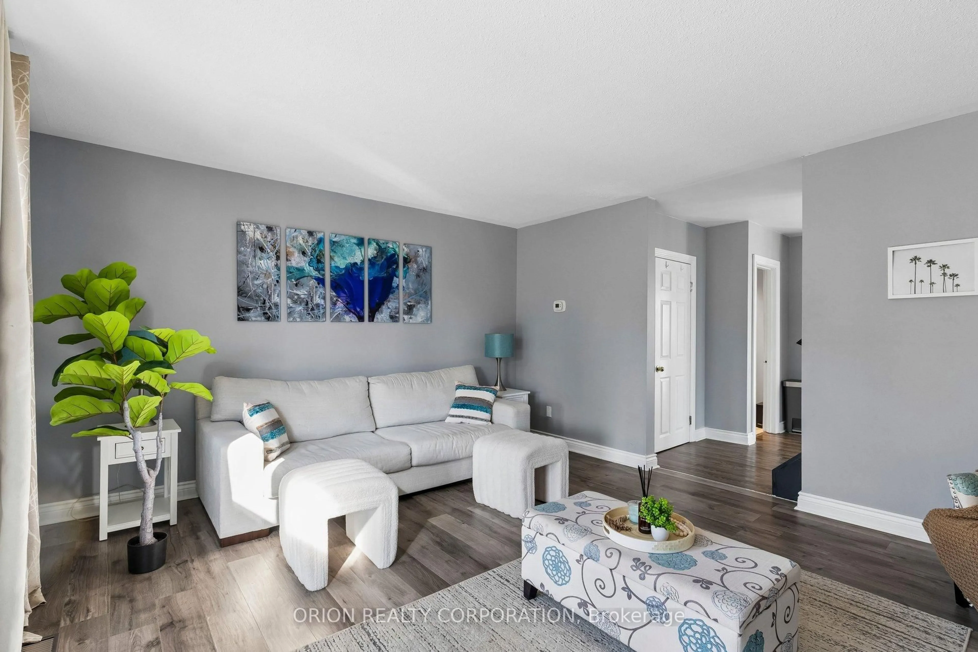 Living room with furniture, unknown for 1014B Vanier Ave, Woodstock Ontario N4S 4K4
