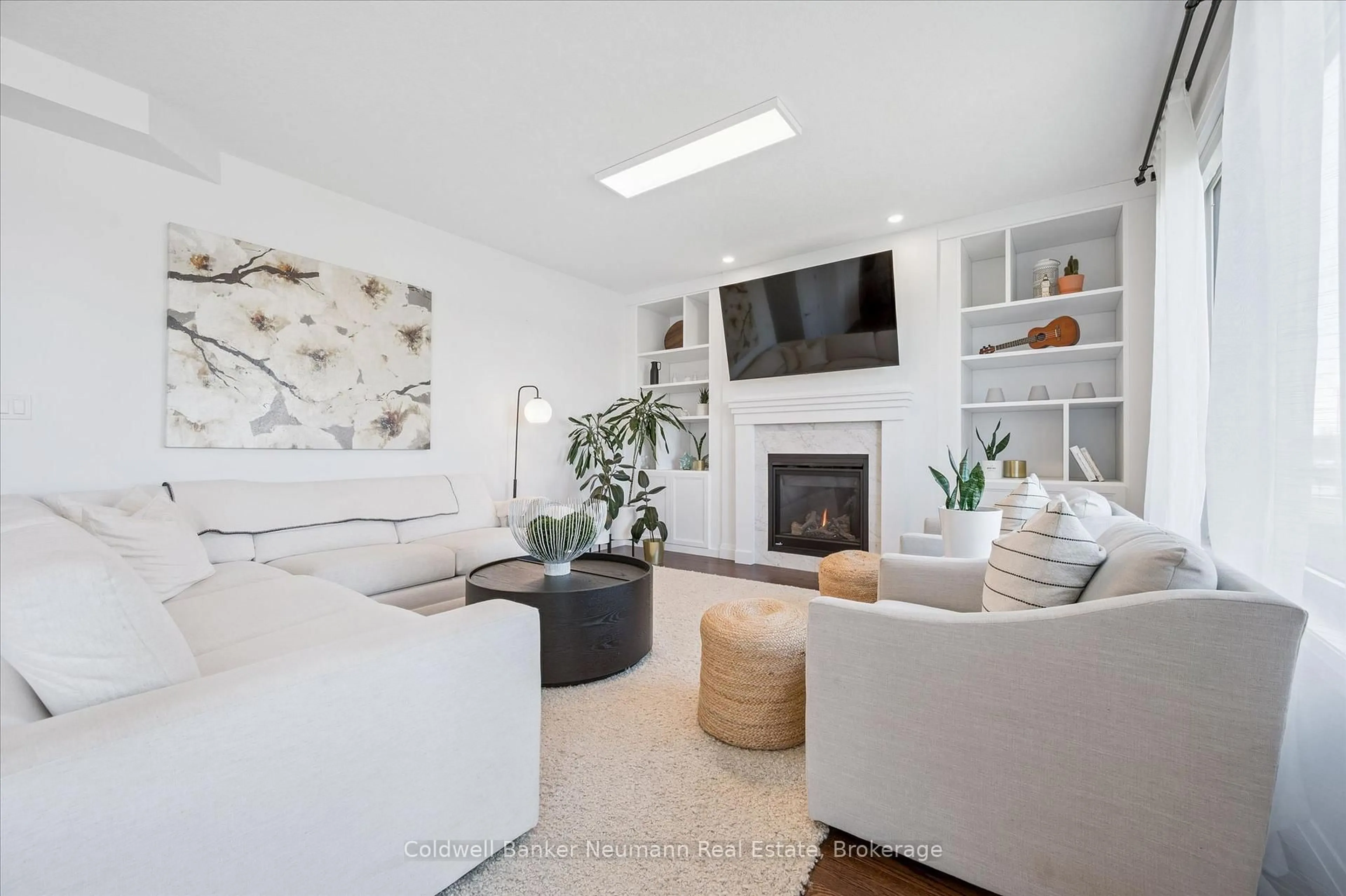 Living room with furniture, unknown for 74 Gellert Dr, Woolwich Ontario N0B 1M0
