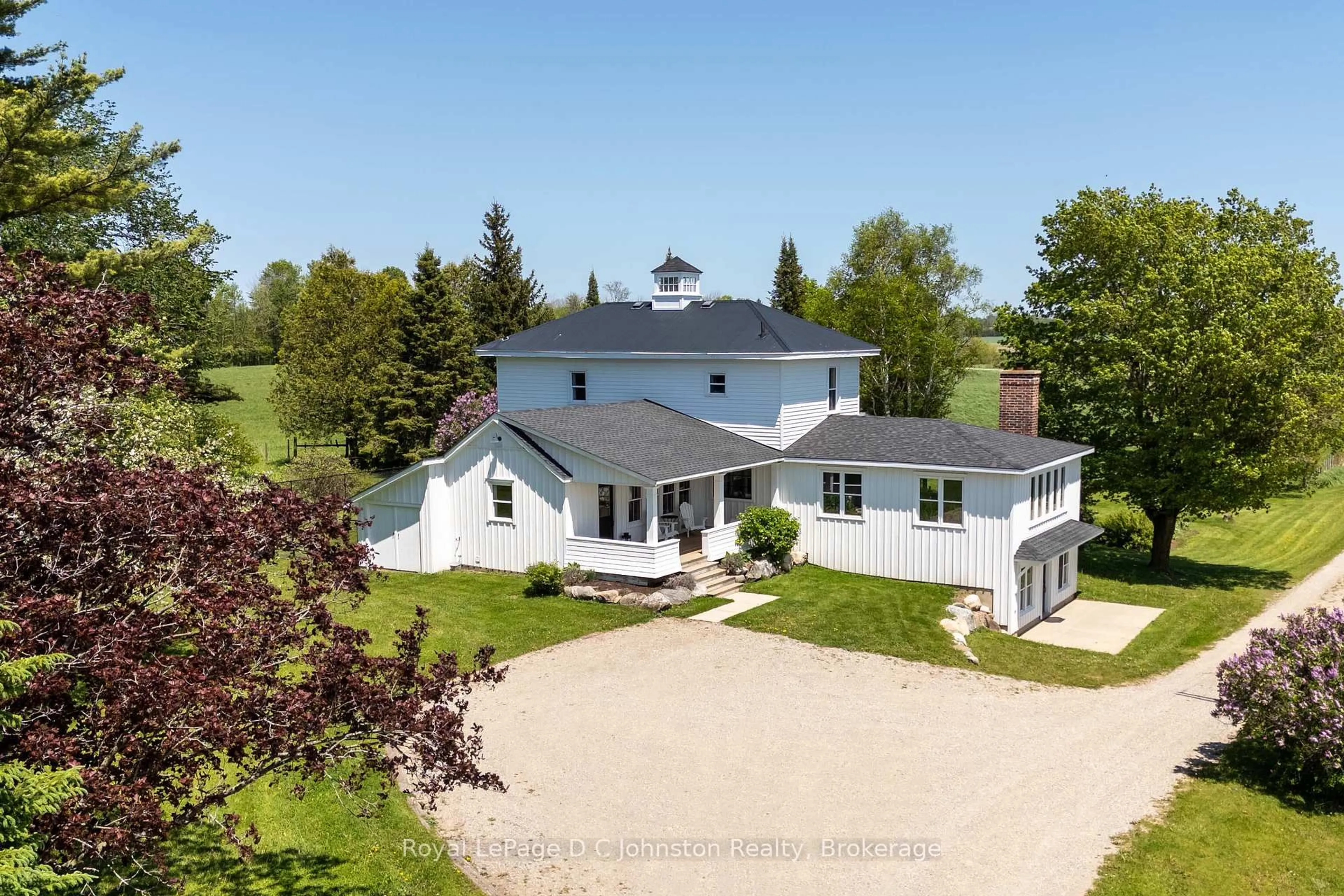 A pic from outside/outdoor area/front of a property/back of a property/a pic from drone, unknown for 1565 B Line, Arran-Elderslie Ontario N0H 2L0
