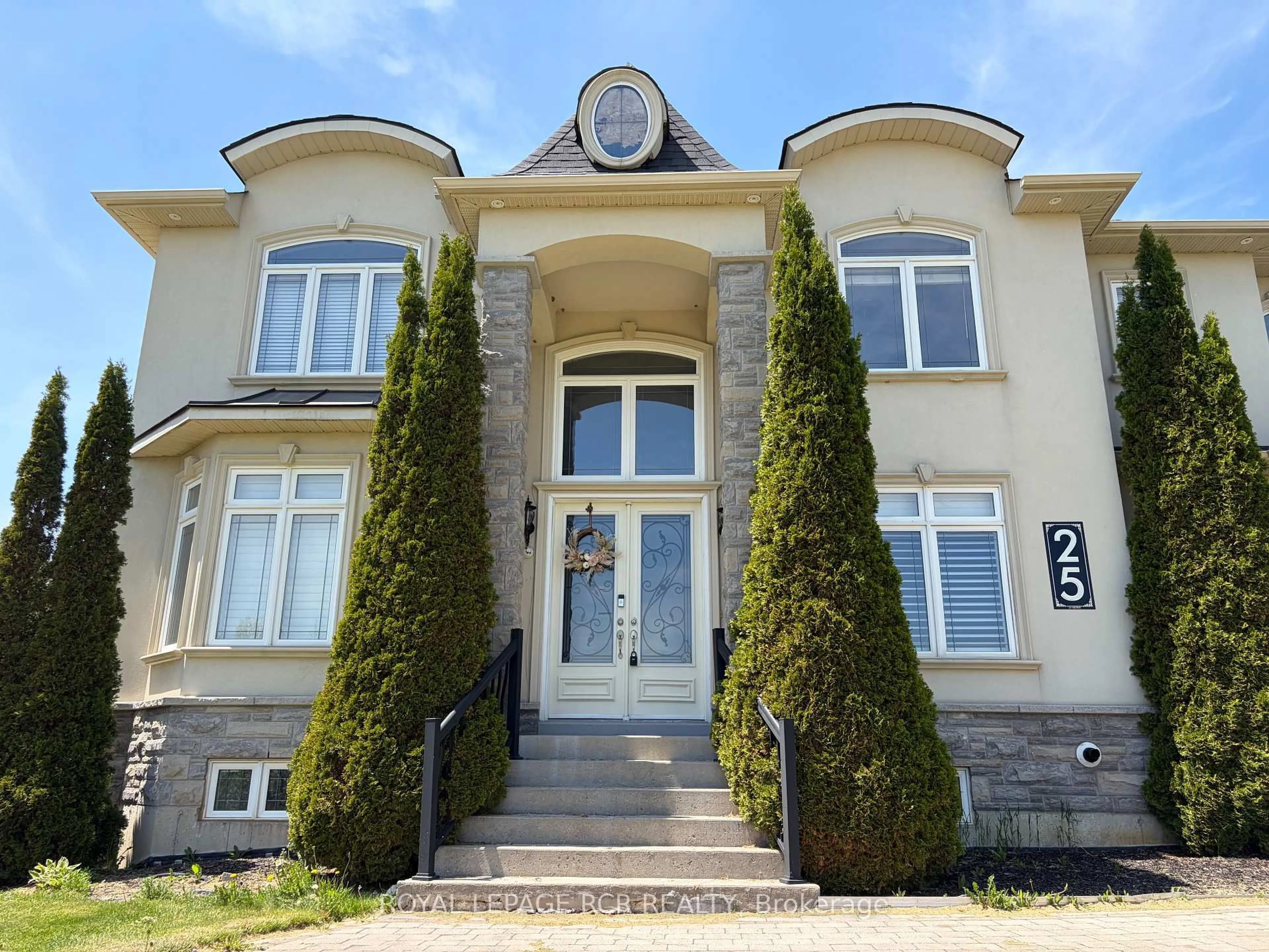 Home with brick exterior material, building for 25 Brookhaven Cres, East Garafraxa Ontario L9W 7L9