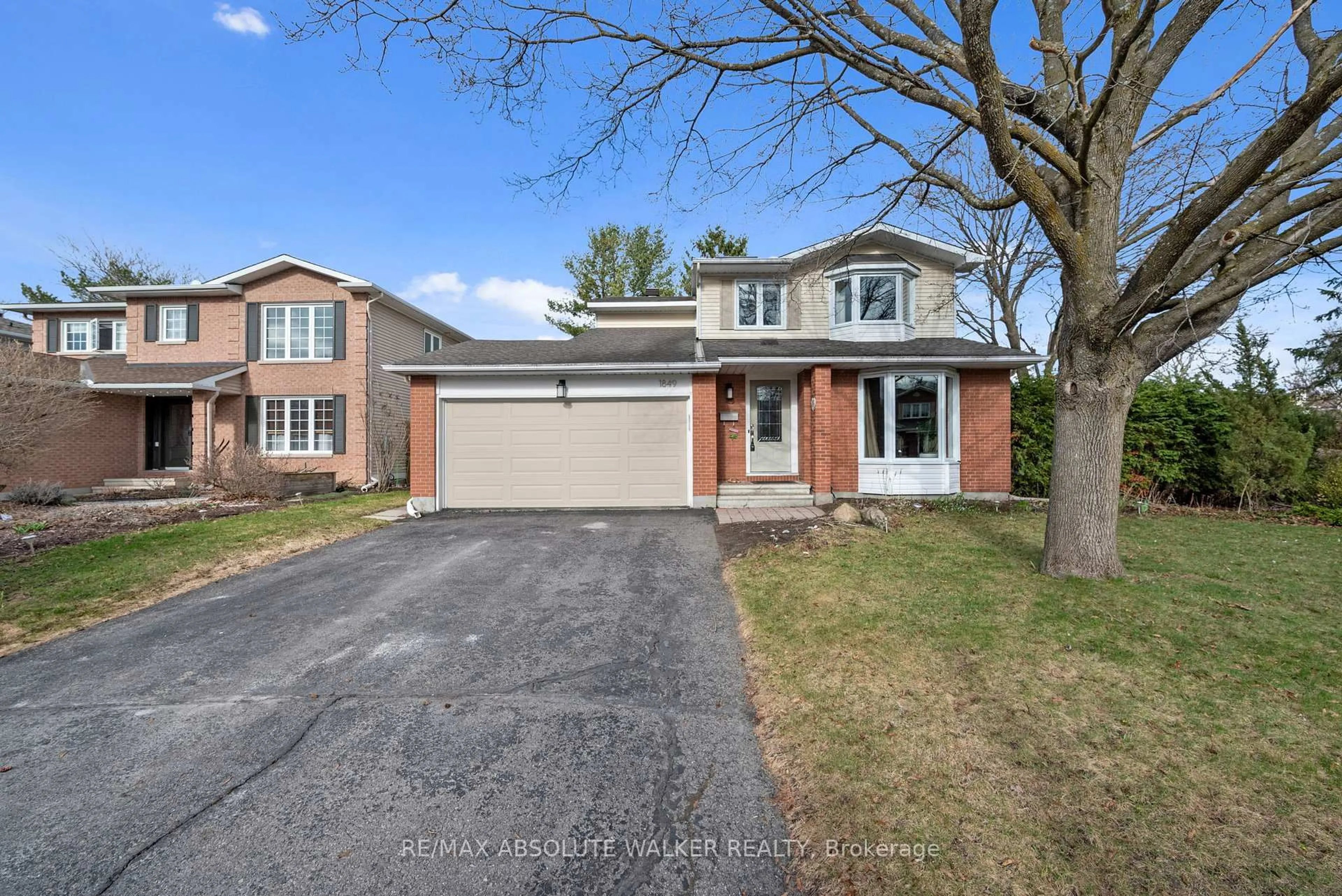 Home with brick exterior material, street for 1849 Montereau Ave, Ottawa Ontario K1C 5X5