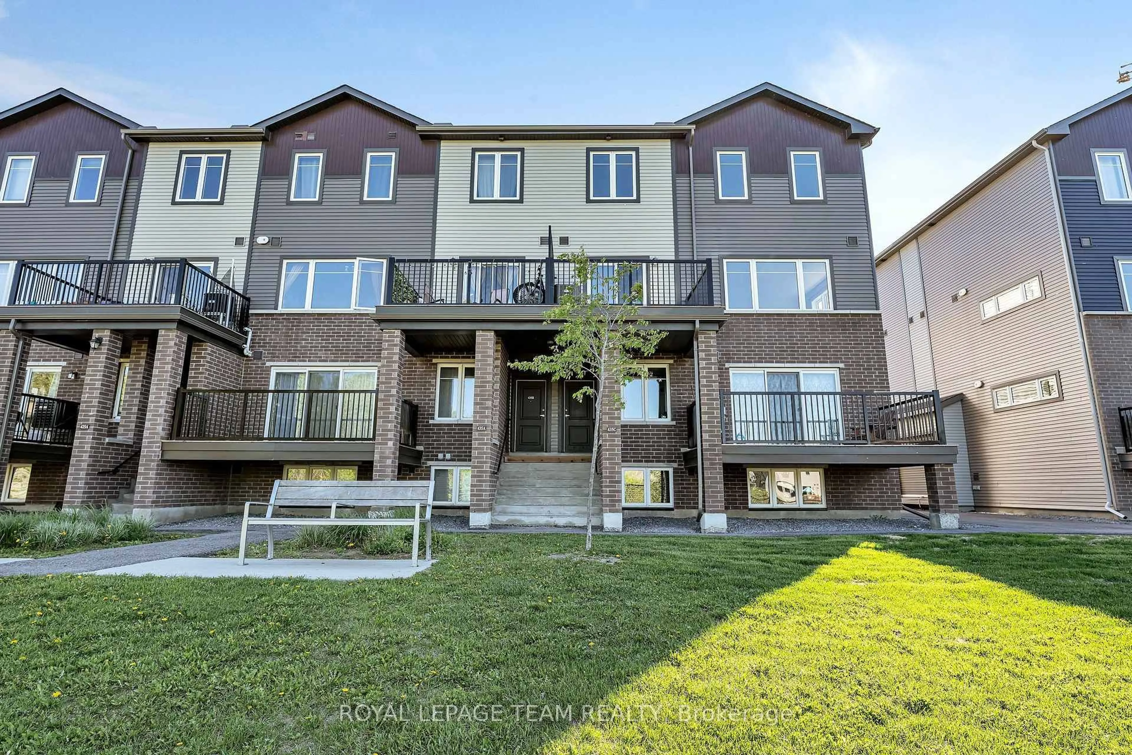Patio, unknown for 435 Eldorado Private #13, Ottawa Ontario K2K 0N9