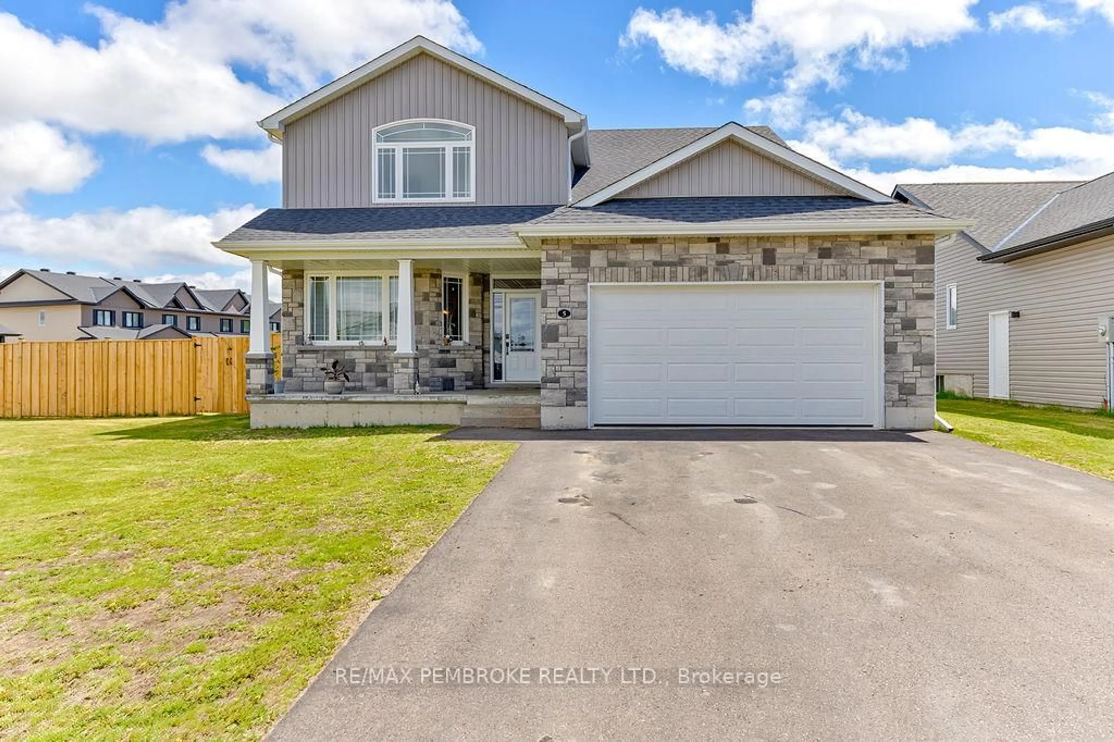 Home with brick exterior material, street for 5 Drew St, Petawawa Ontario K8H 0G7