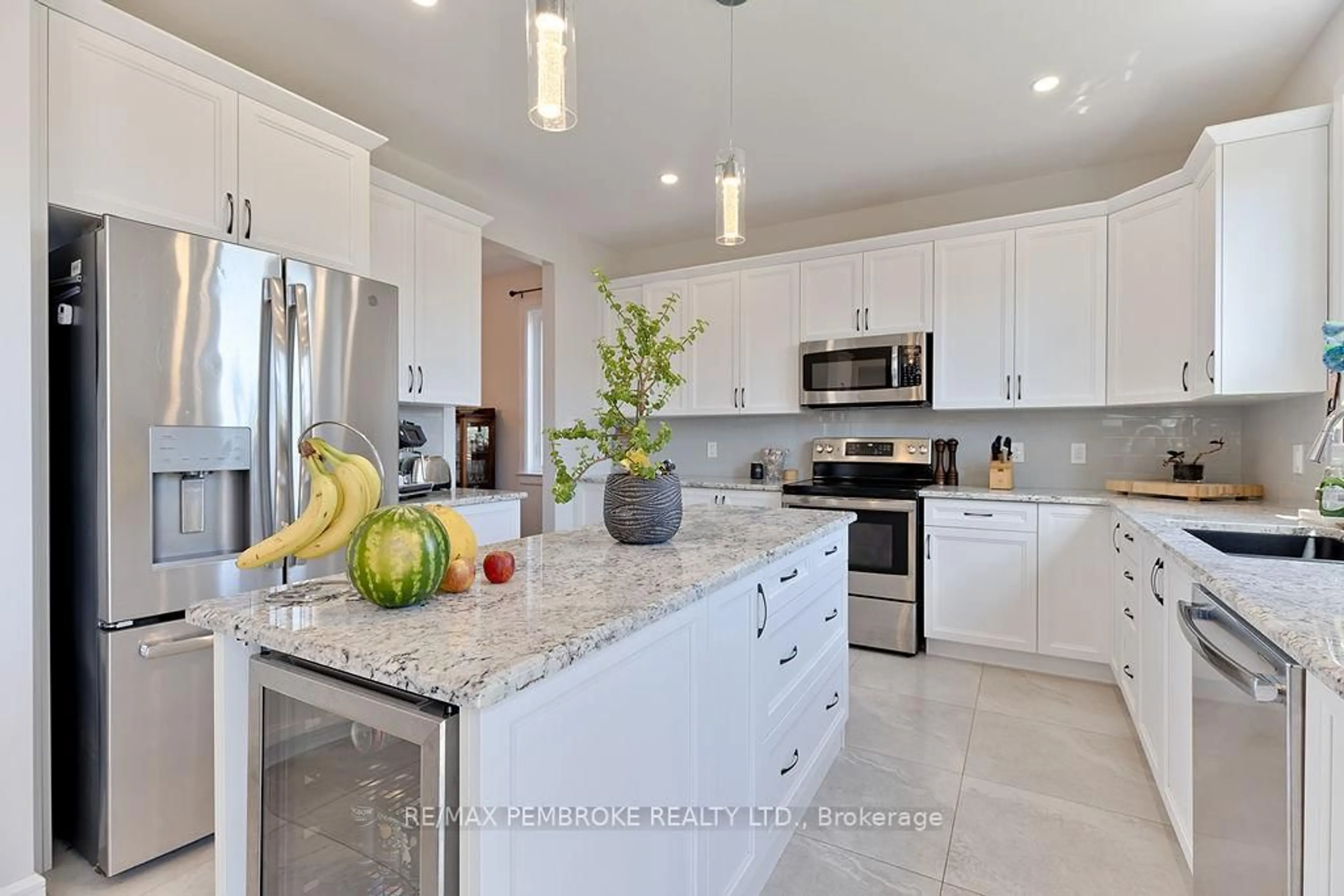 Contemporary kitchen, ceramic/tile floor for 5 Drew St, Petawawa Ontario K8H 0G7