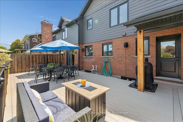 8 Stonefield Dr, Woolwich 3