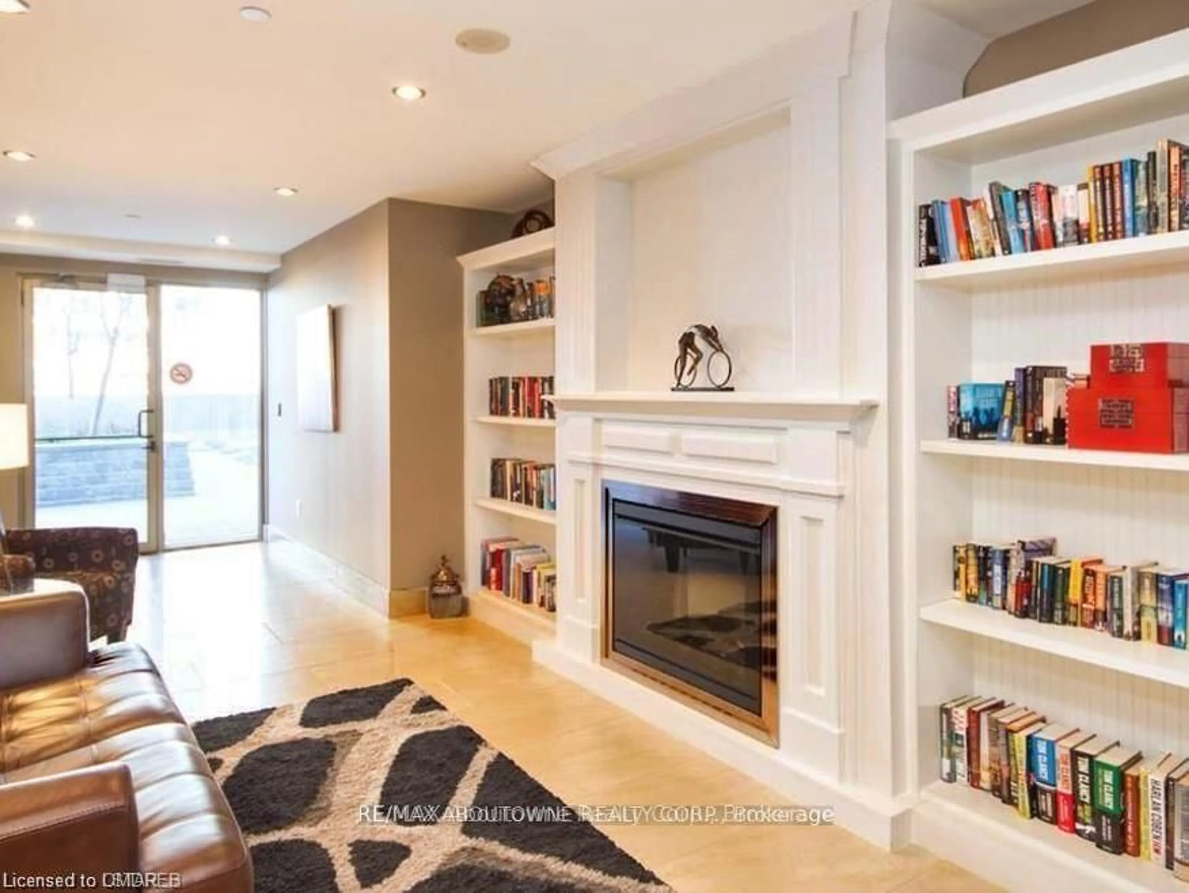 Unknown for 330 Ridout St #705, London East Ontario N6C 3Z3