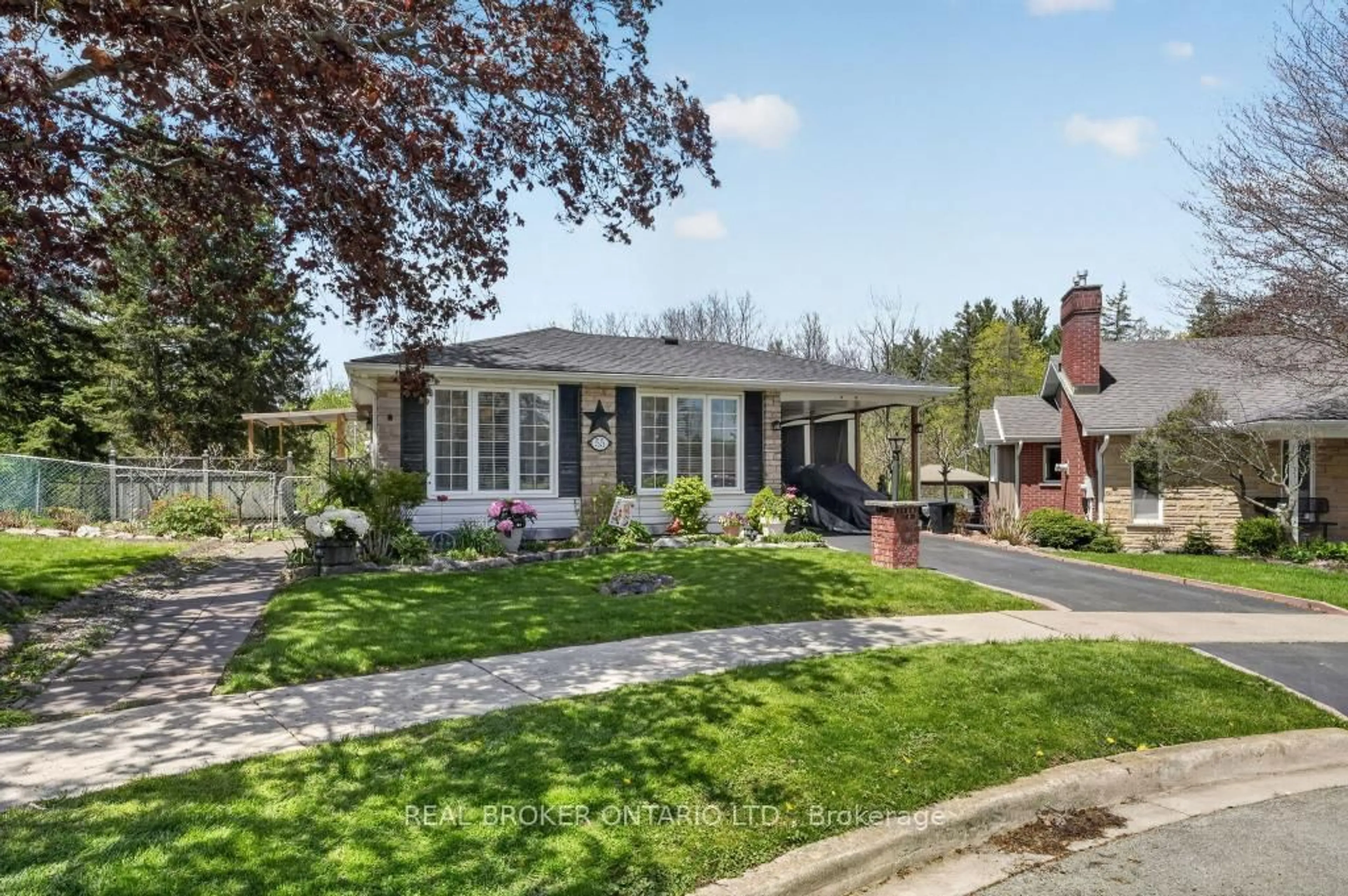 Home with brick exterior material, street for 55 Sunrise Cres, Hamilton Ontario L9H 3S1