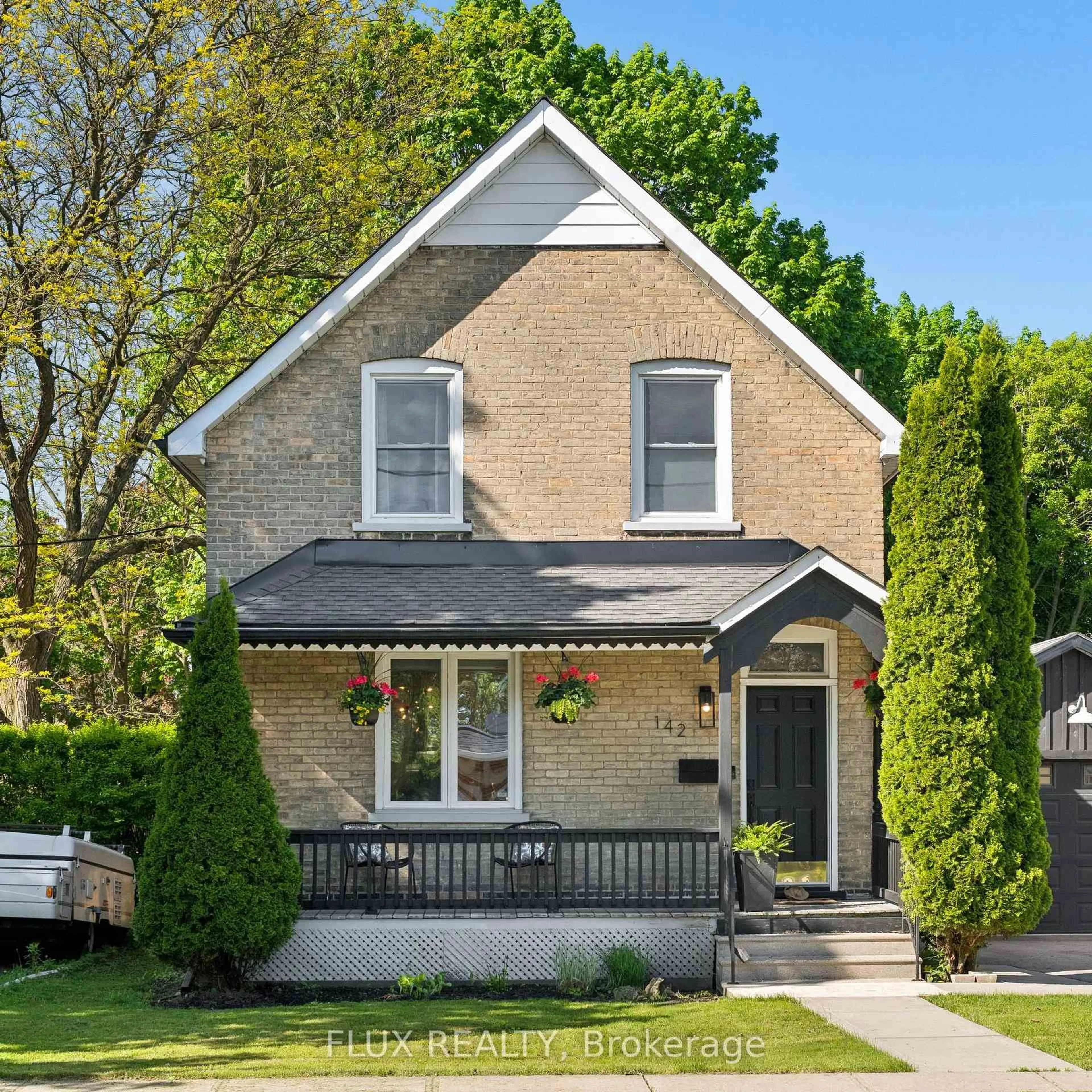 Home with brick exterior material, street for 142 Edgar St, Cambridge Ontario N3H 4H8