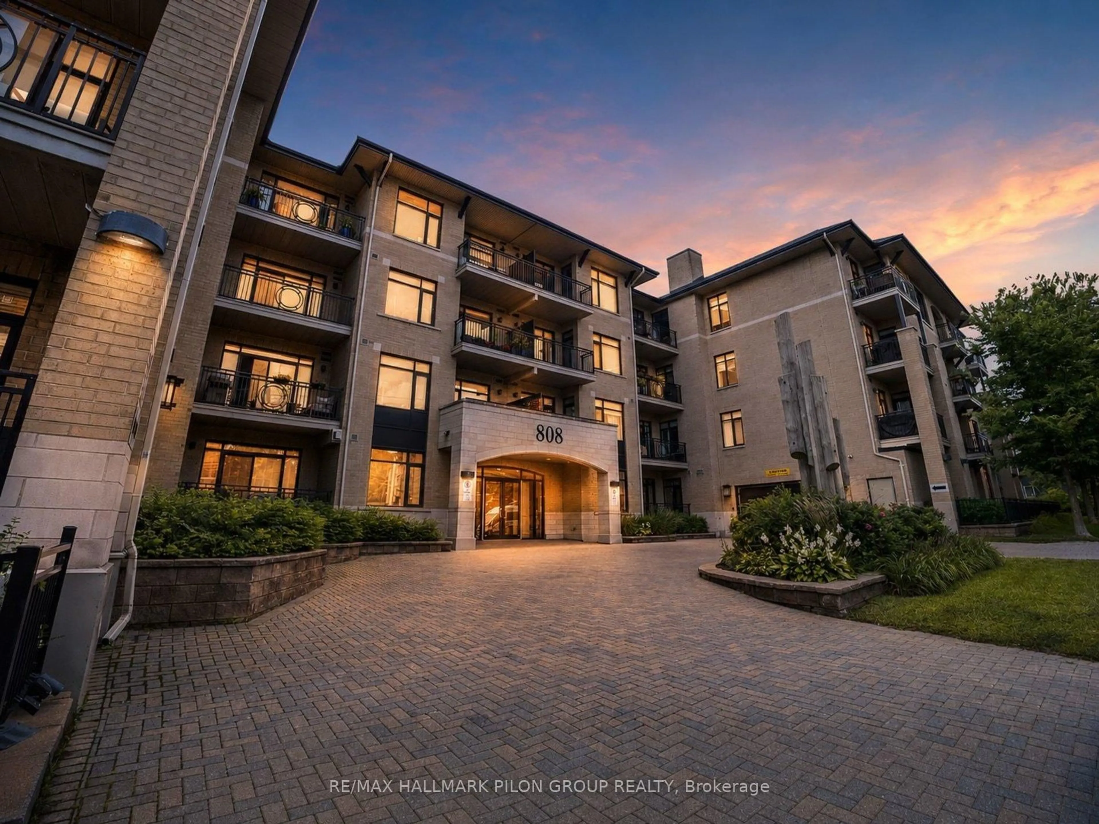 A pic from outside/outdoor area/front of a property/back of a property/a pic from drone, building for 808 Bronson Ave #205, Ottawa Ontario K1S 5A4