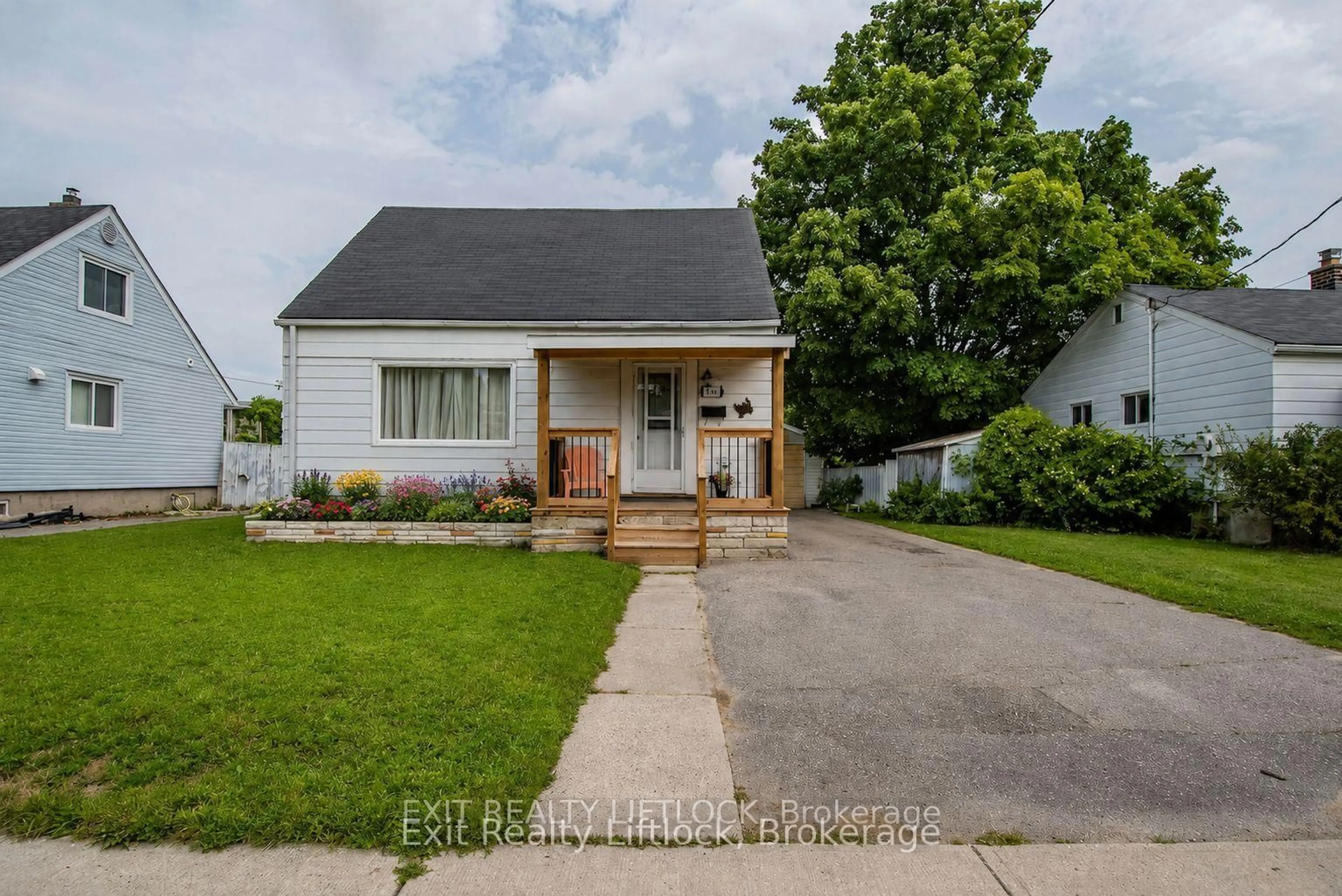 Unknown for 644 Hawley St, Peterborough Ontario K9J 4C6