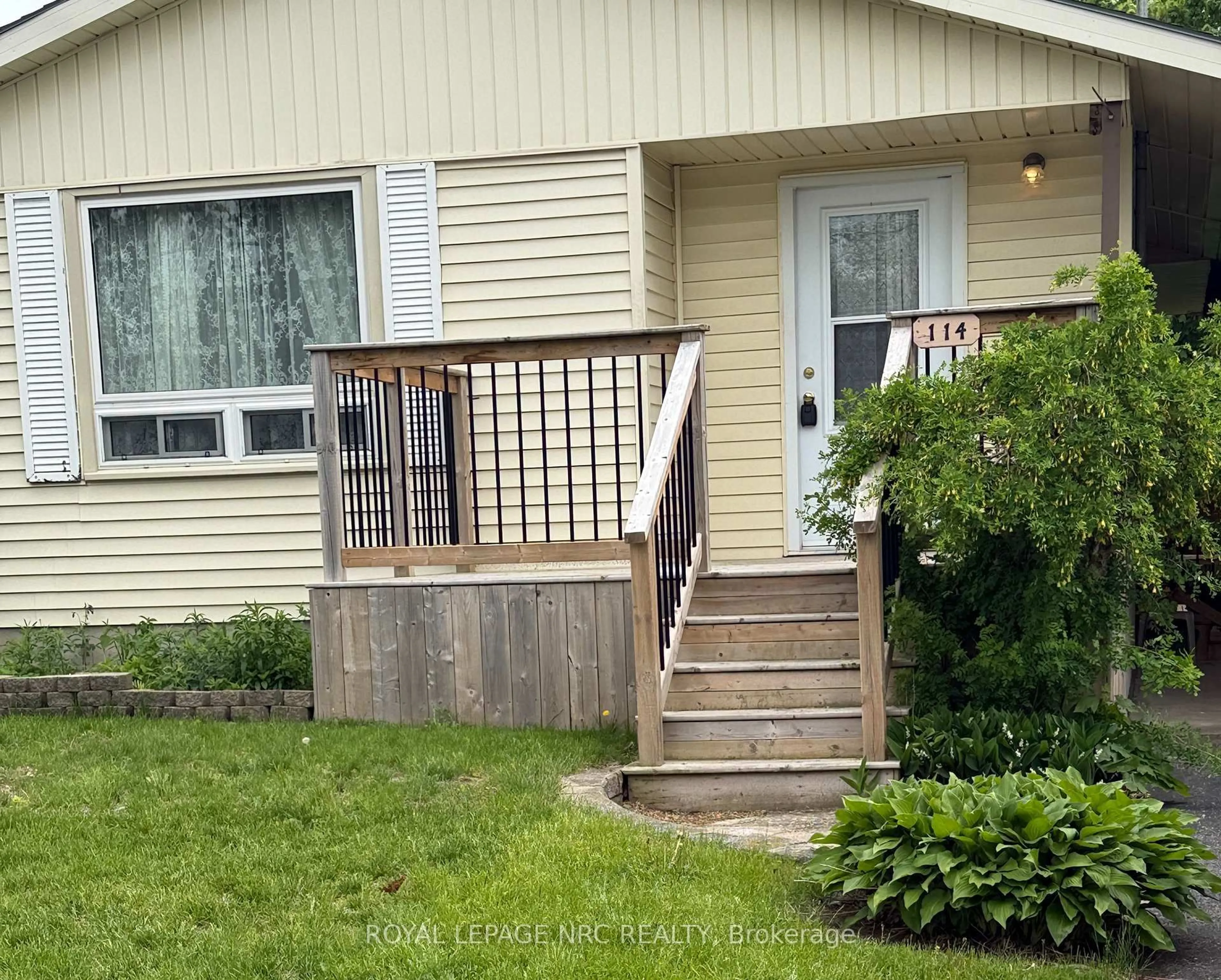 Unknown for 114 Brown St West St, Norfolk Ontario N0E 1Y0