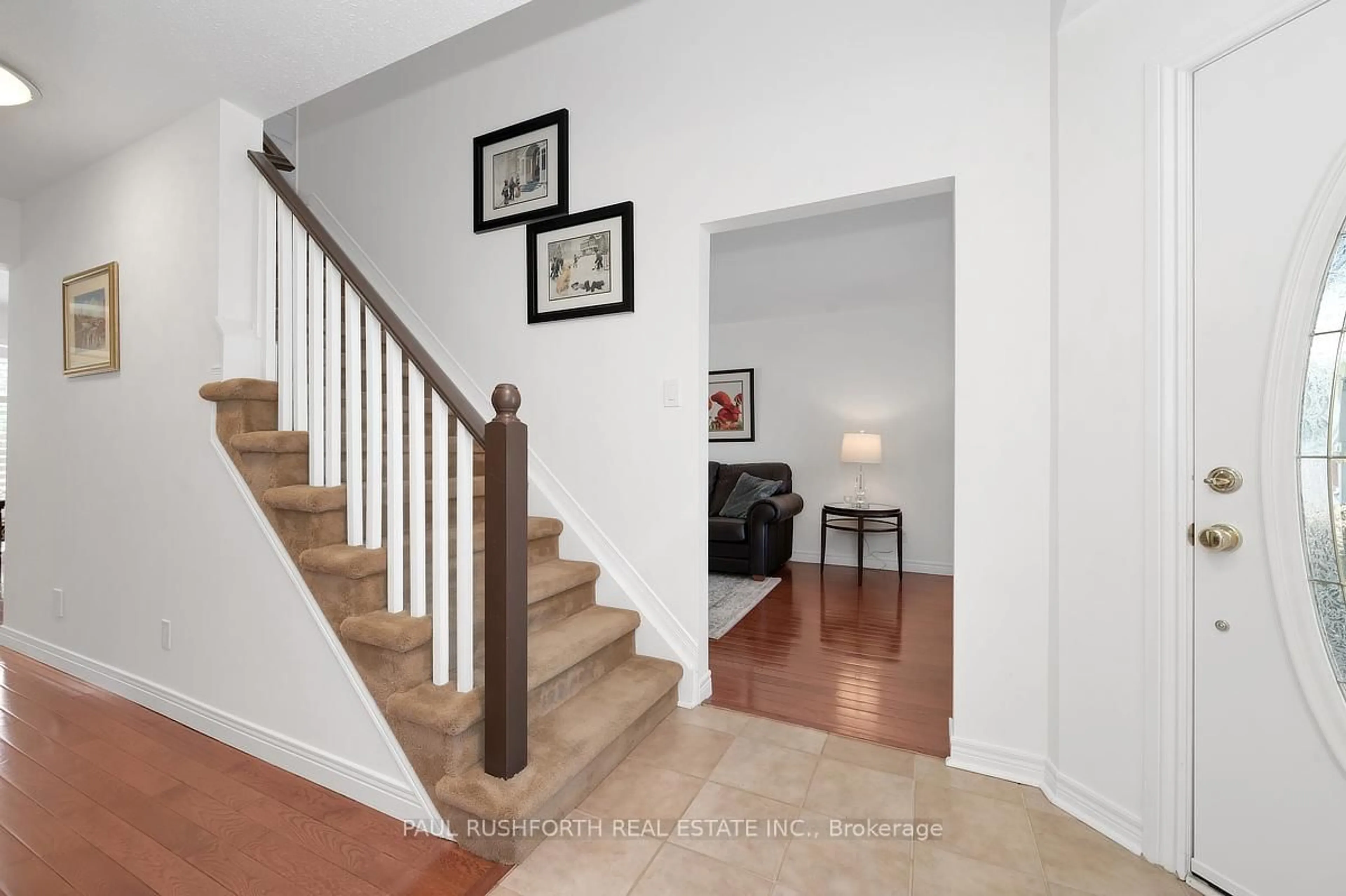 Indoor entryway for 1729 Tache Way, Ottawa Ontario K4A 2T2