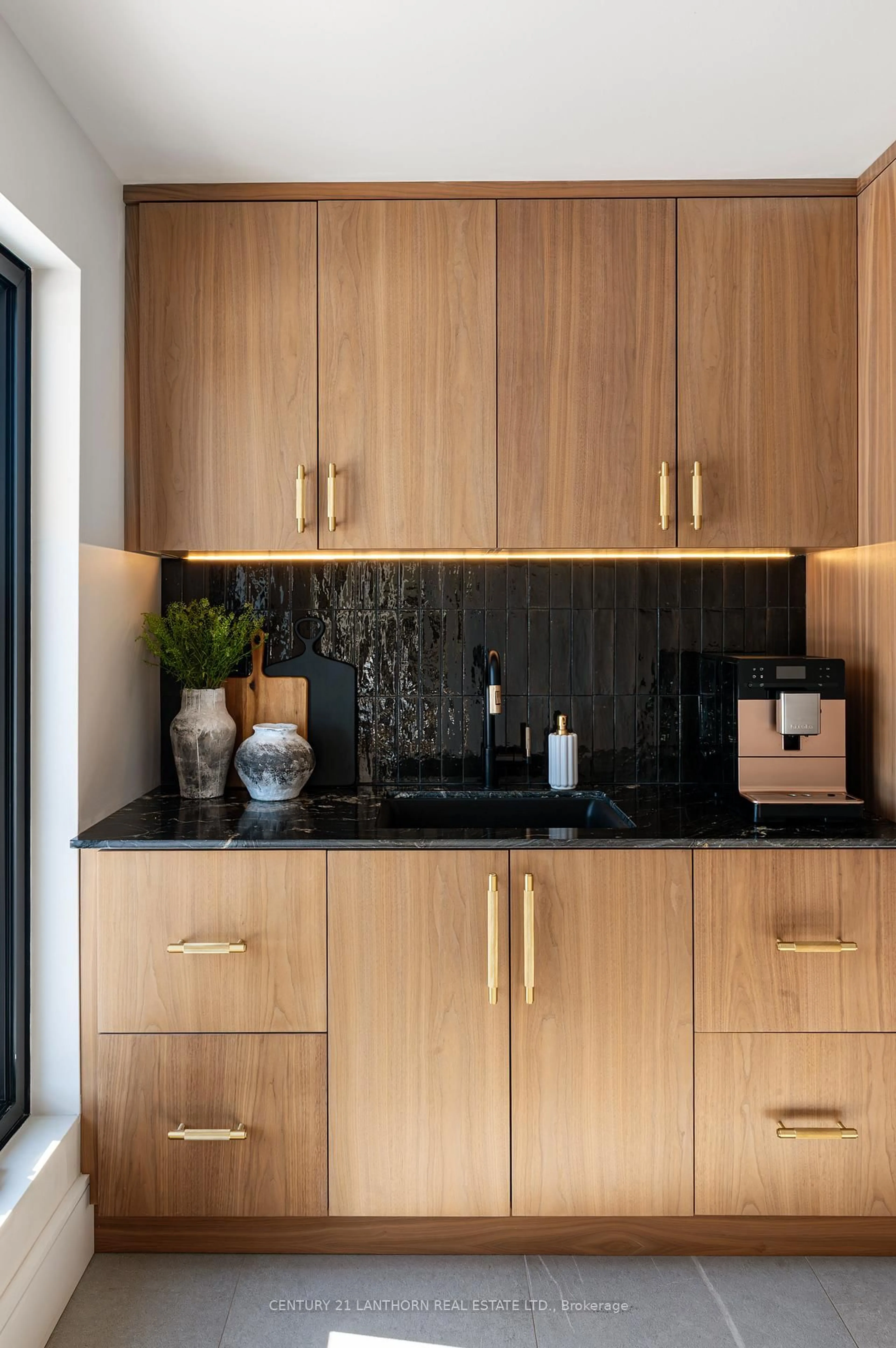Contemporary kitchen, unknown for 676 Foxton Rd, Belleville Ontario K0K 2Y0
