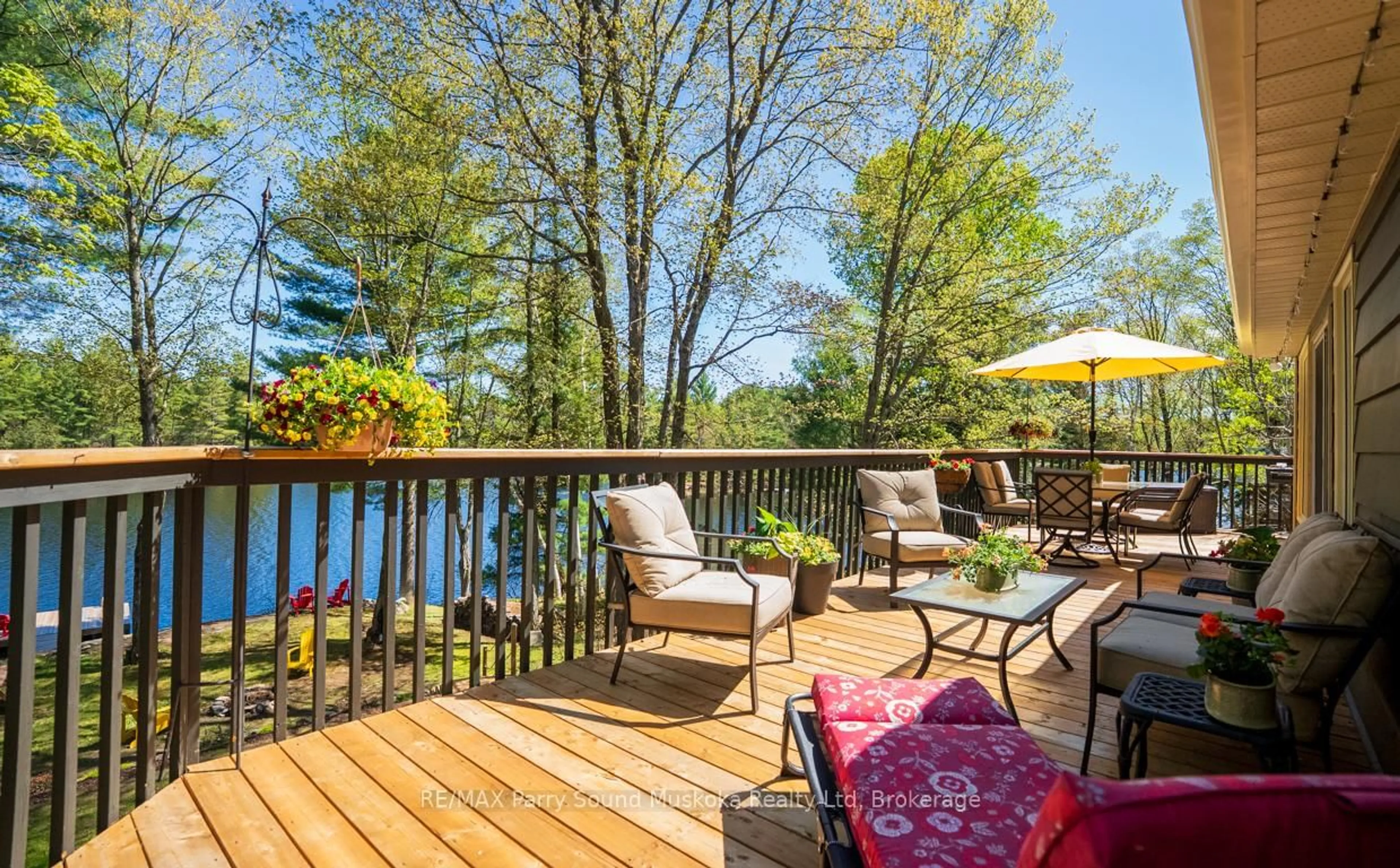 Patio, water/lake/river/ocean view for 13 PENINSULA SHORES Rd, McDougall Ontario P2A 2W7