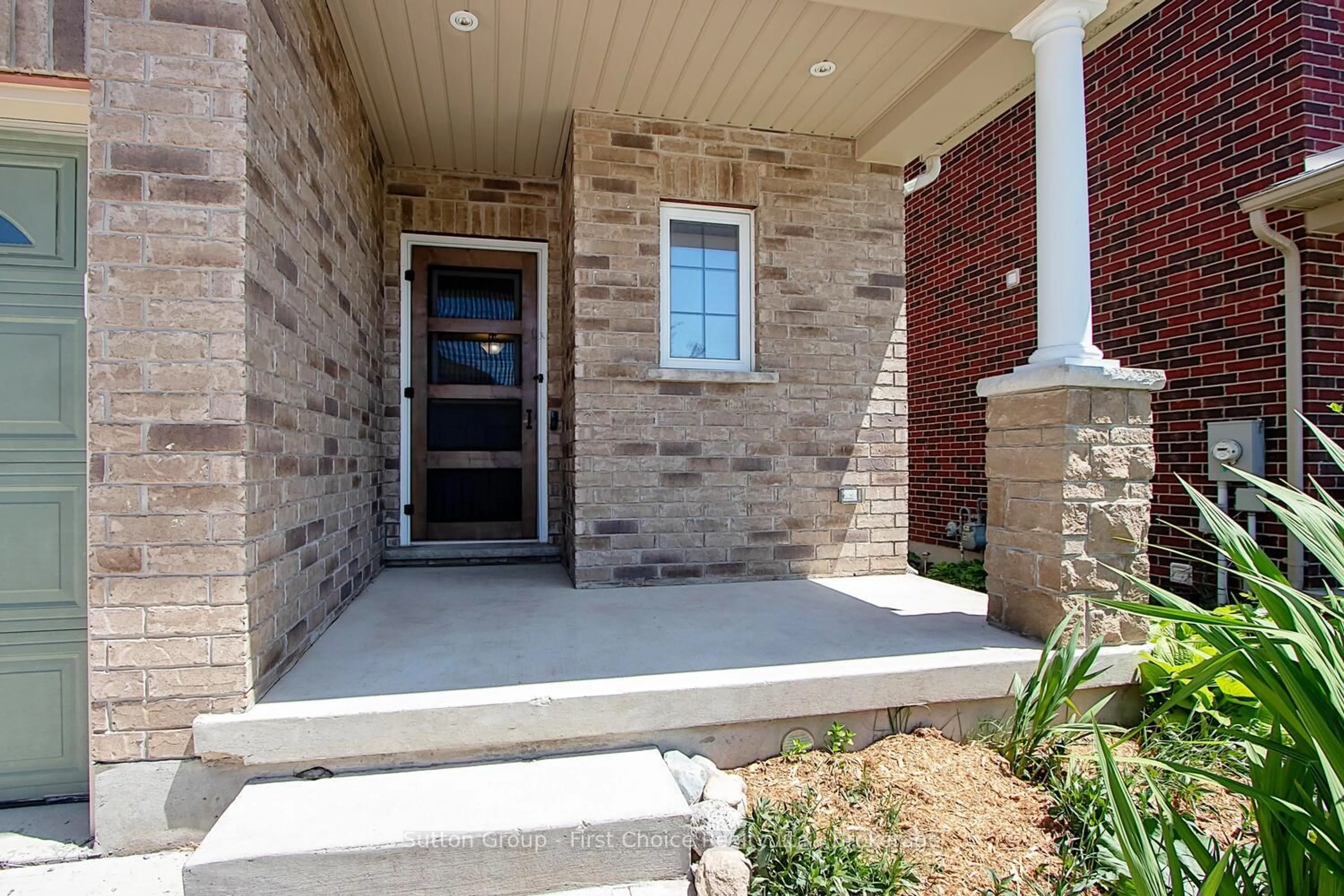 Unknown for 26 Brown St, Stratford Ontario N5A 0B8