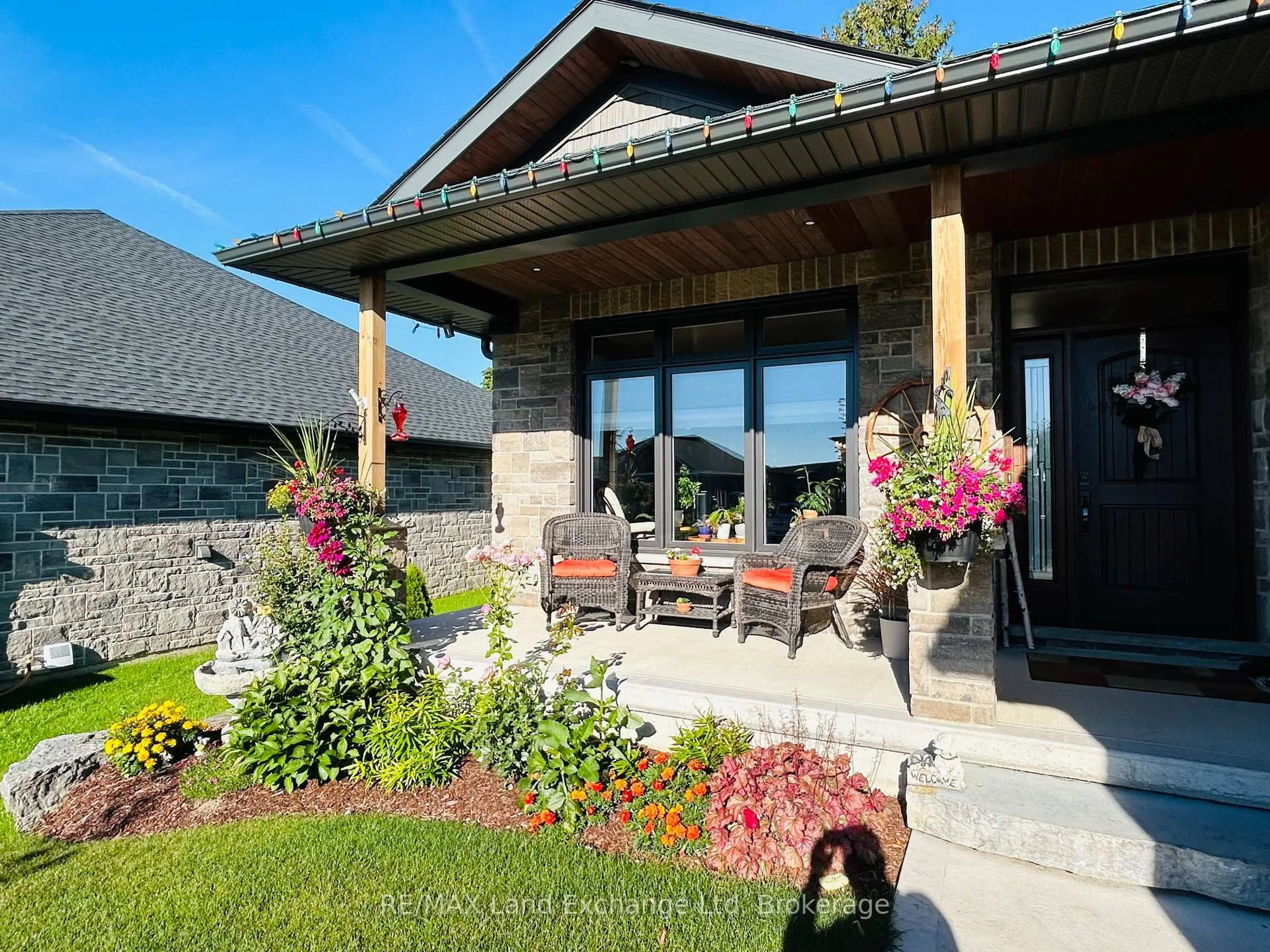 Unknown for 661 Gloria St, North Huron Ontario N0M 1H0