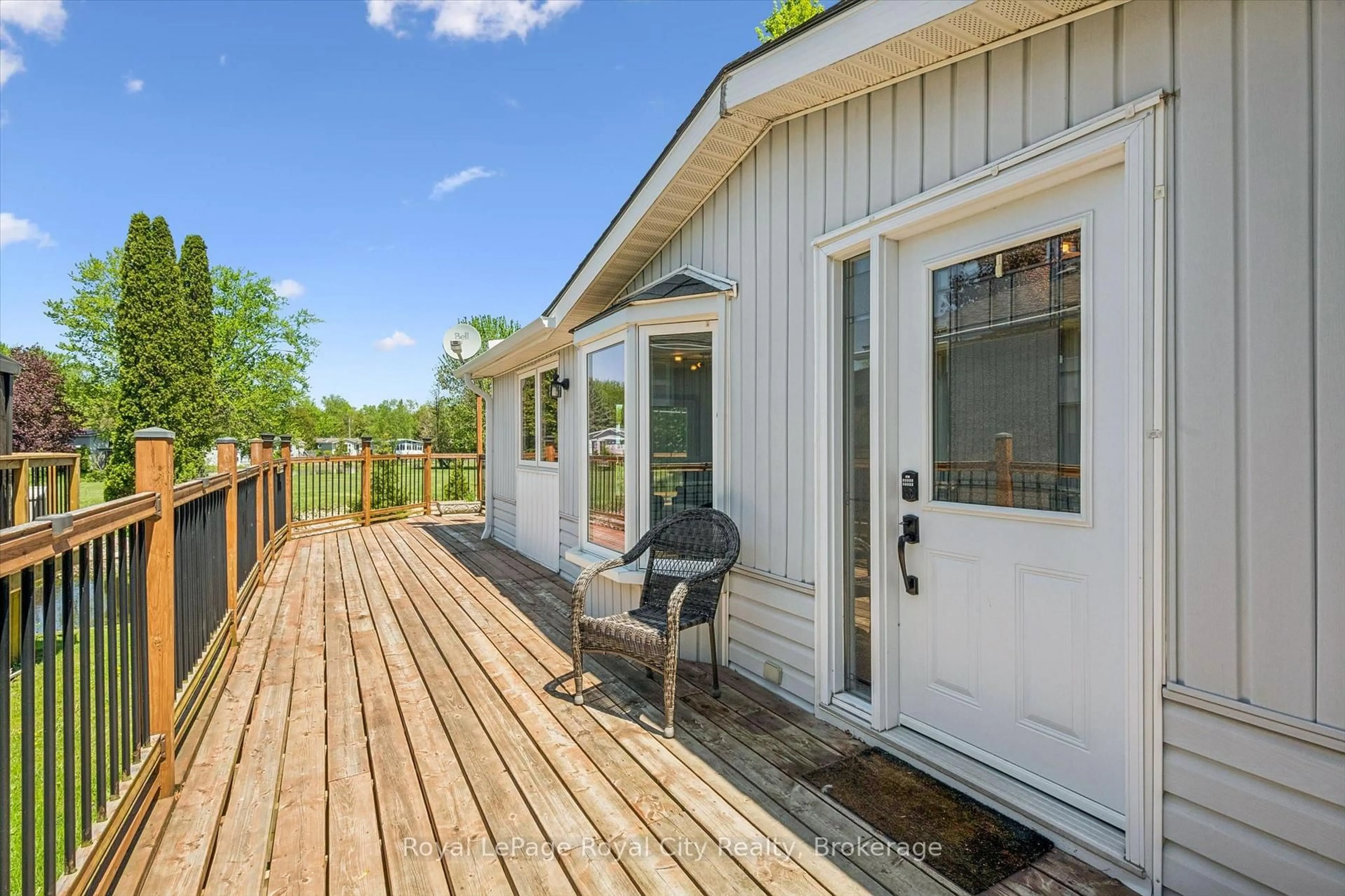 Patio, water/lake/river/ocean view for 9 Bush Lane, Puslinch Ontario N0B 2J0