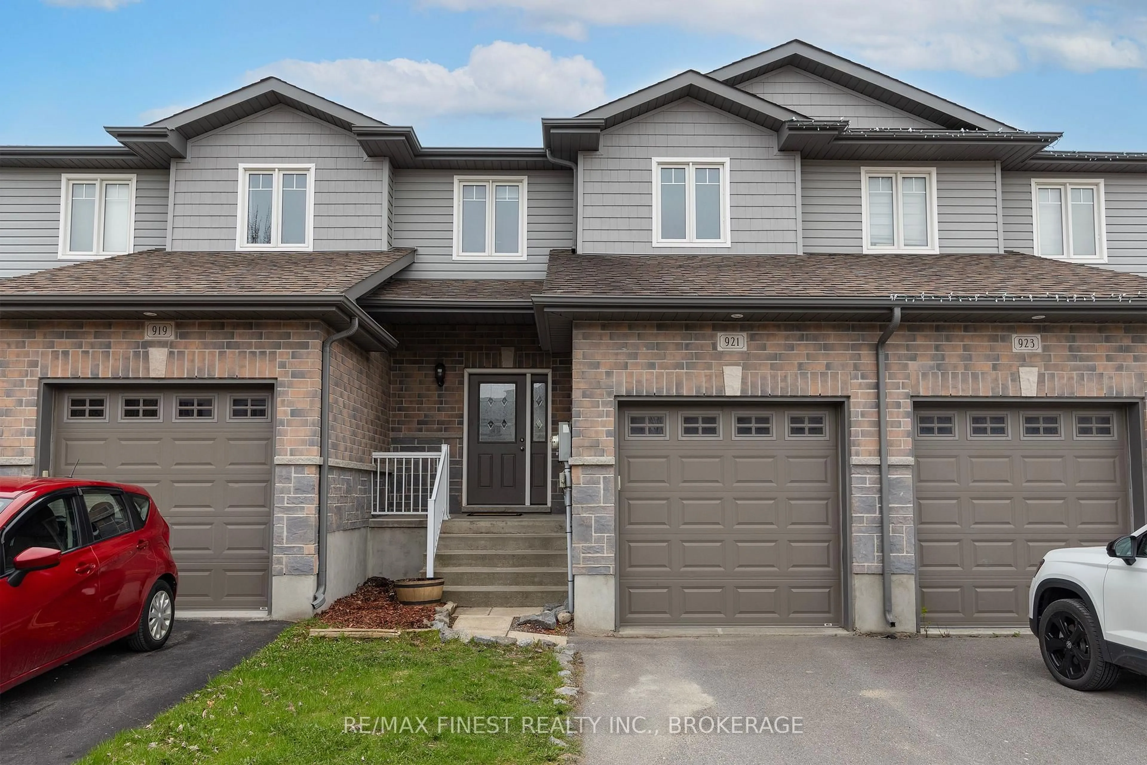 Home with brick exterior material, street for 921 Blossom St, Kingston Ontario K7P 0N2