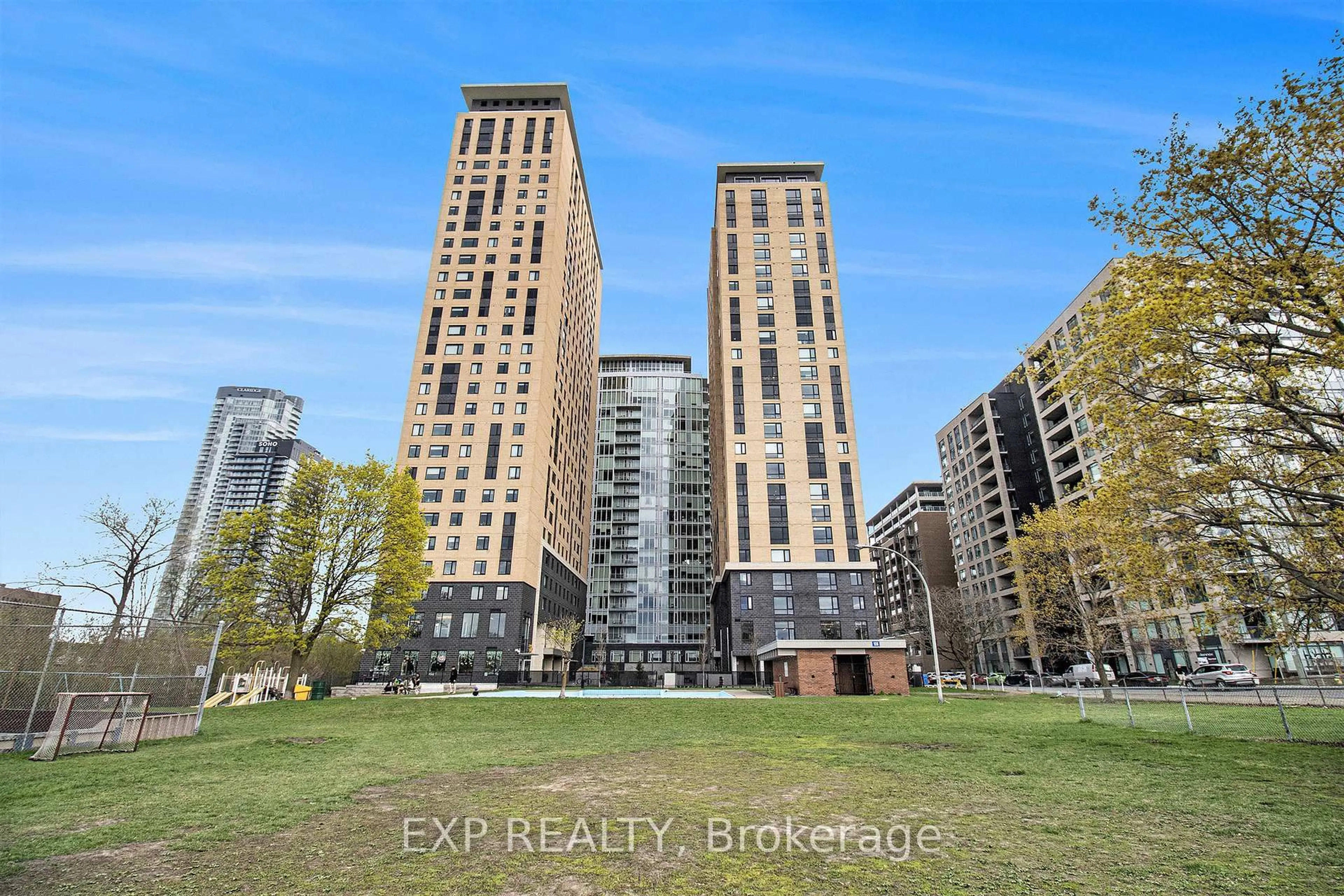A pic from outside/outdoor area/front of a property/back of a property/a pic from drone, city buildings view from balcony for 105 Champagne Ave #2208, Ottawa Ontario K1S 5E5