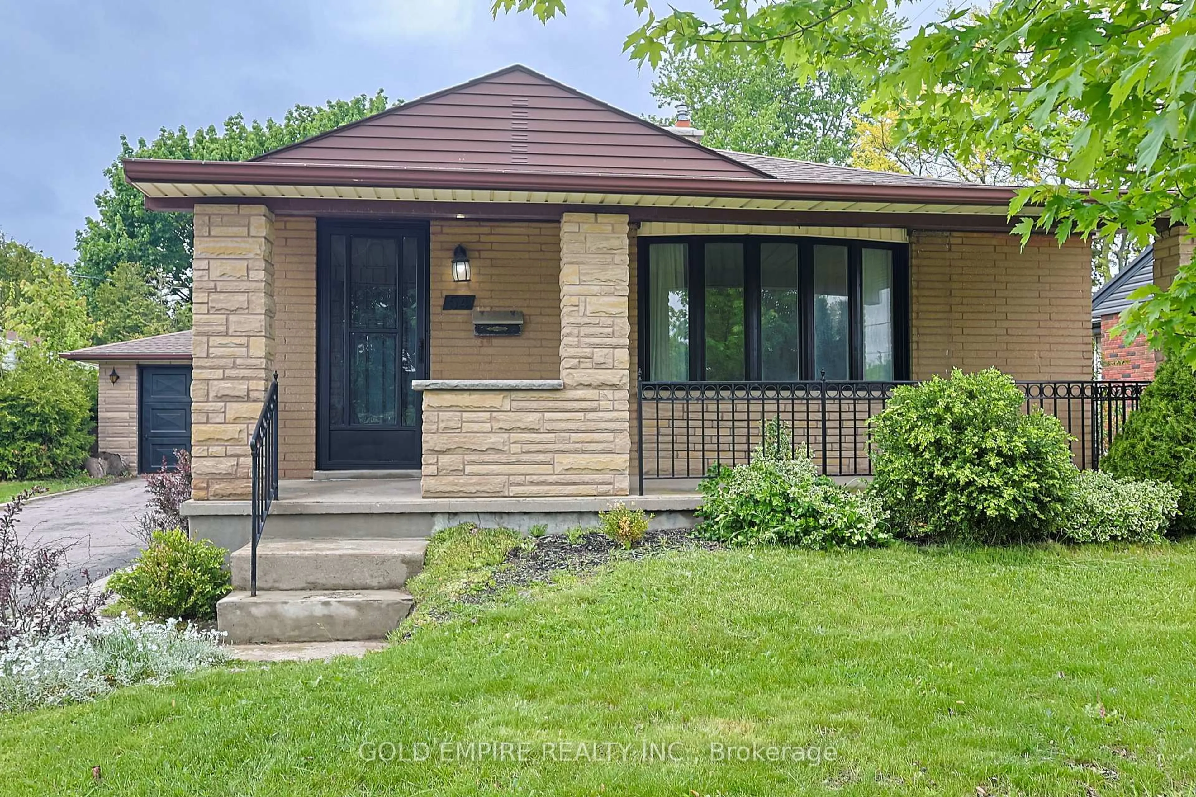 Home with brick exterior material, street for 54 Tweedsmuir Ave, London East Ontario N5W 1K7