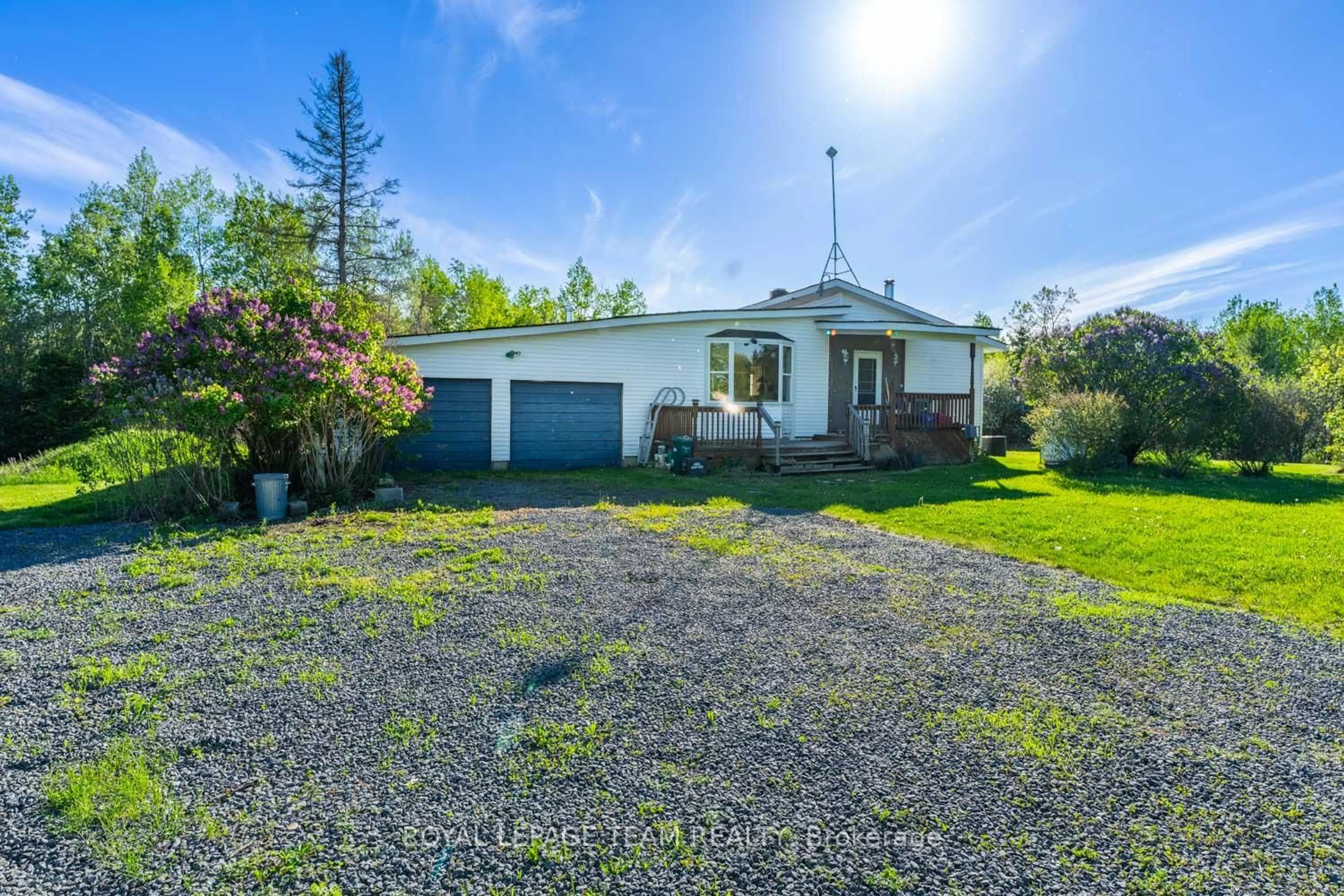 A pic from outside/outdoor area/front of a property/back of a property/a pic from drone, unknown for 663 Beavertail Rd, Carp Ontario K0A 1L0