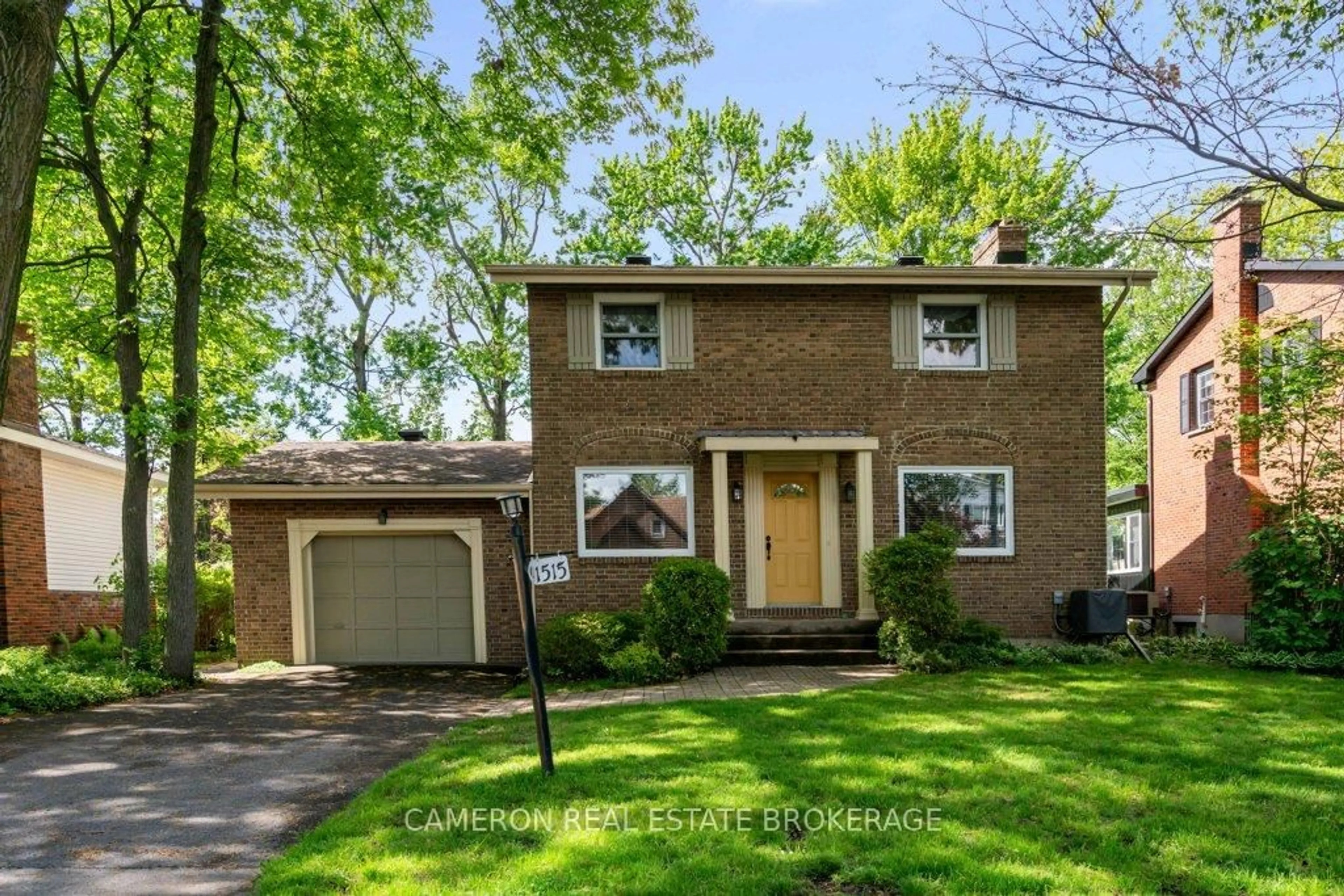 Home with brick exterior material, street for 1515 Grant Ave, Cornwall Ontario K6J 1Z6