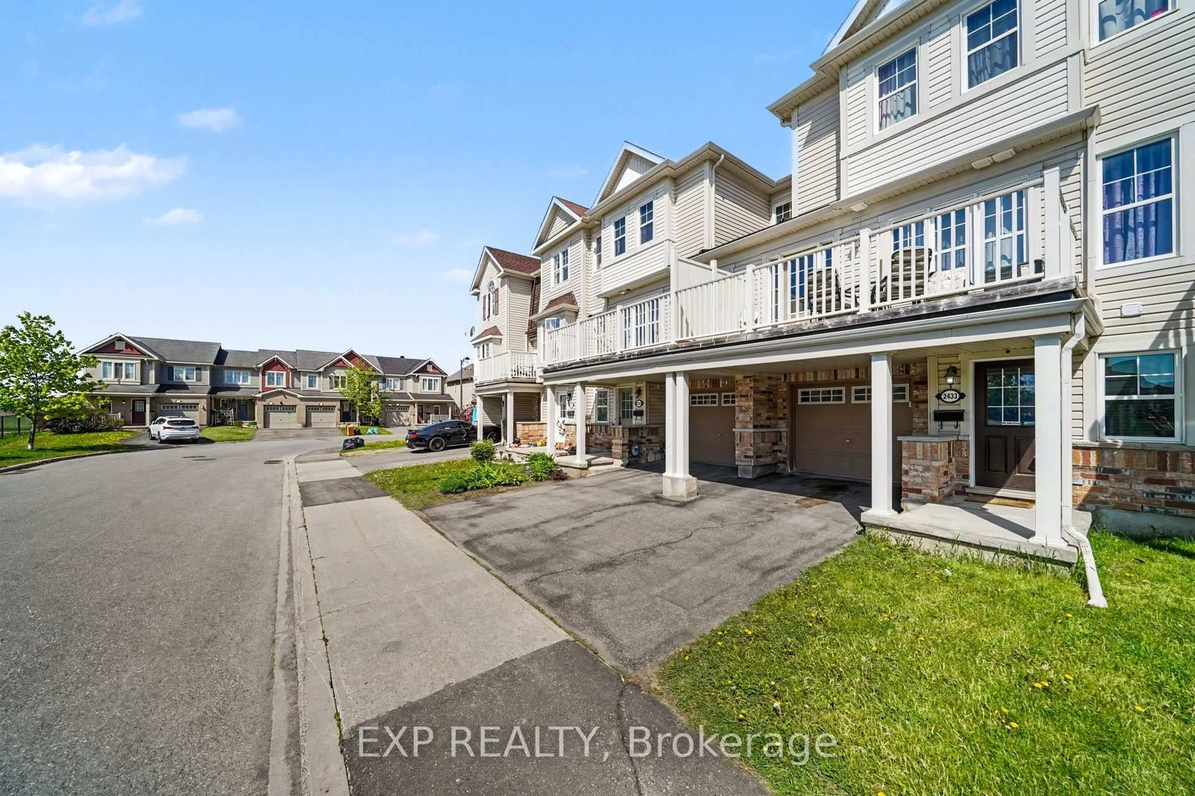 A pic from outside/outdoor area/front of a property/back of a property/a pic from drone, street for 2433 Nutgrove Ave, Ottawa Ontario K2J 0X4