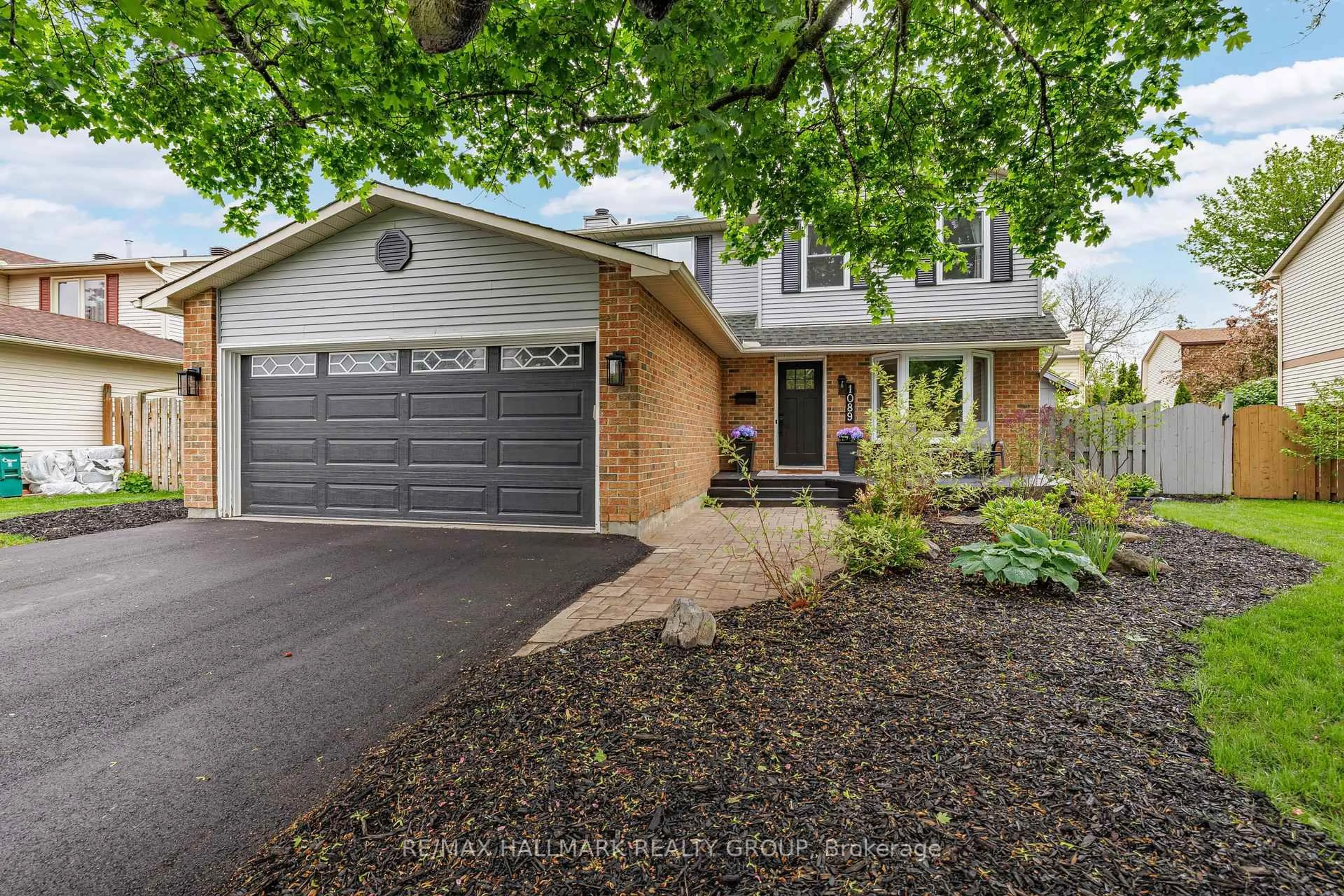 Home with brick exterior material, street for 1089 Chablis Park, Ottawa Ontario K1C 2T5