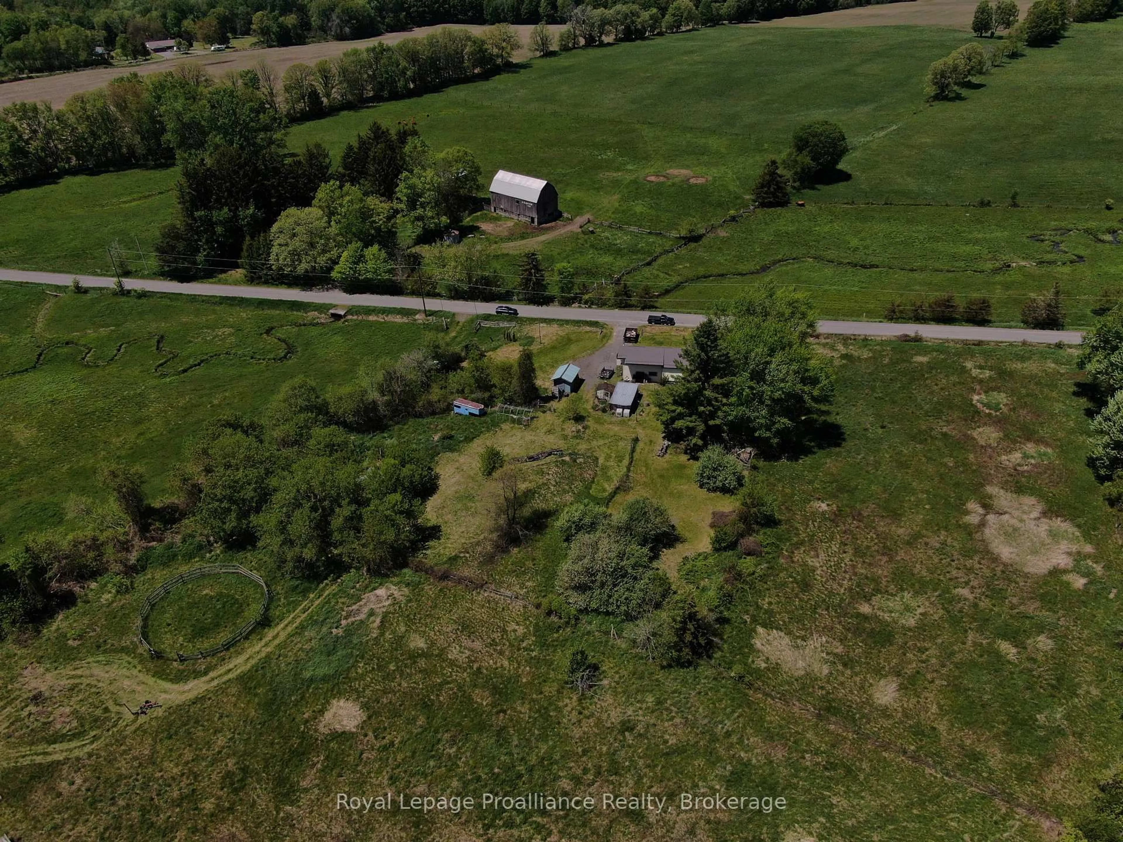 A pic from outside/outdoor area/front of a property/back of a property/a pic from drone, unknown for 529 Gunter Settlement Rd, Quinte West Ontario K8V 5P6