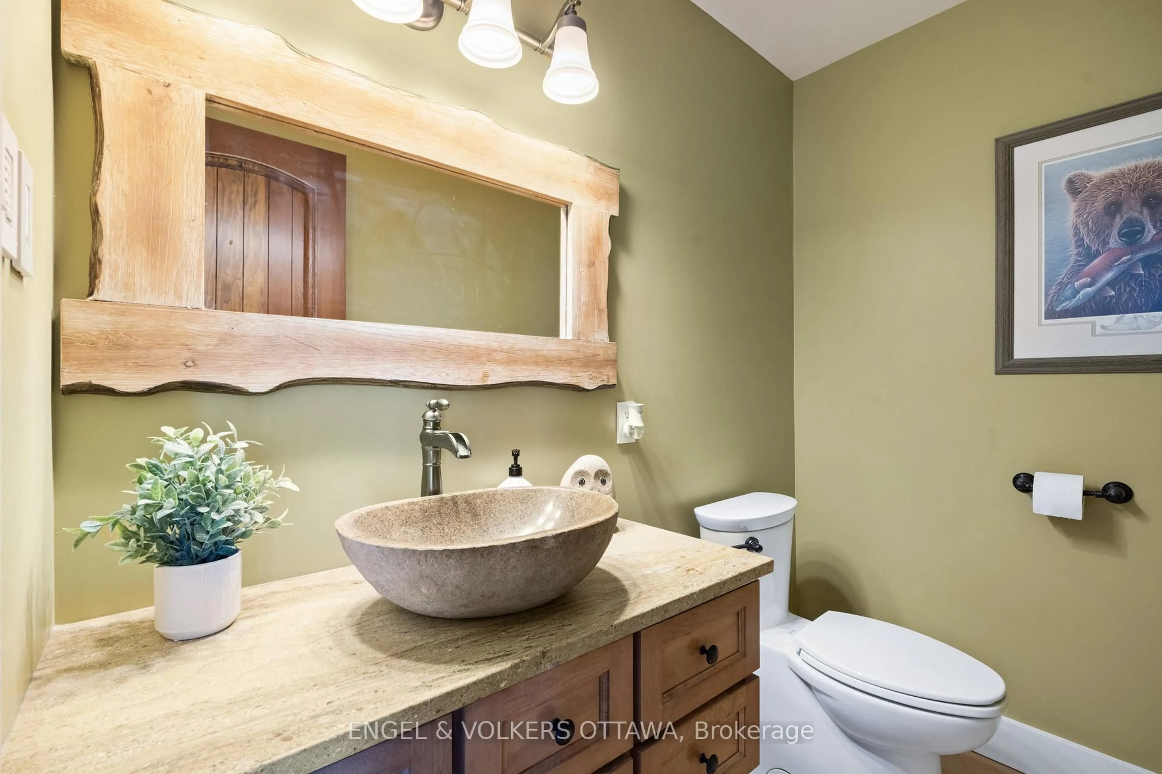 Contemporary bathroom, ceramic/tile floor for 2659 River Rd, Ottawa Ontario K4M 1B4