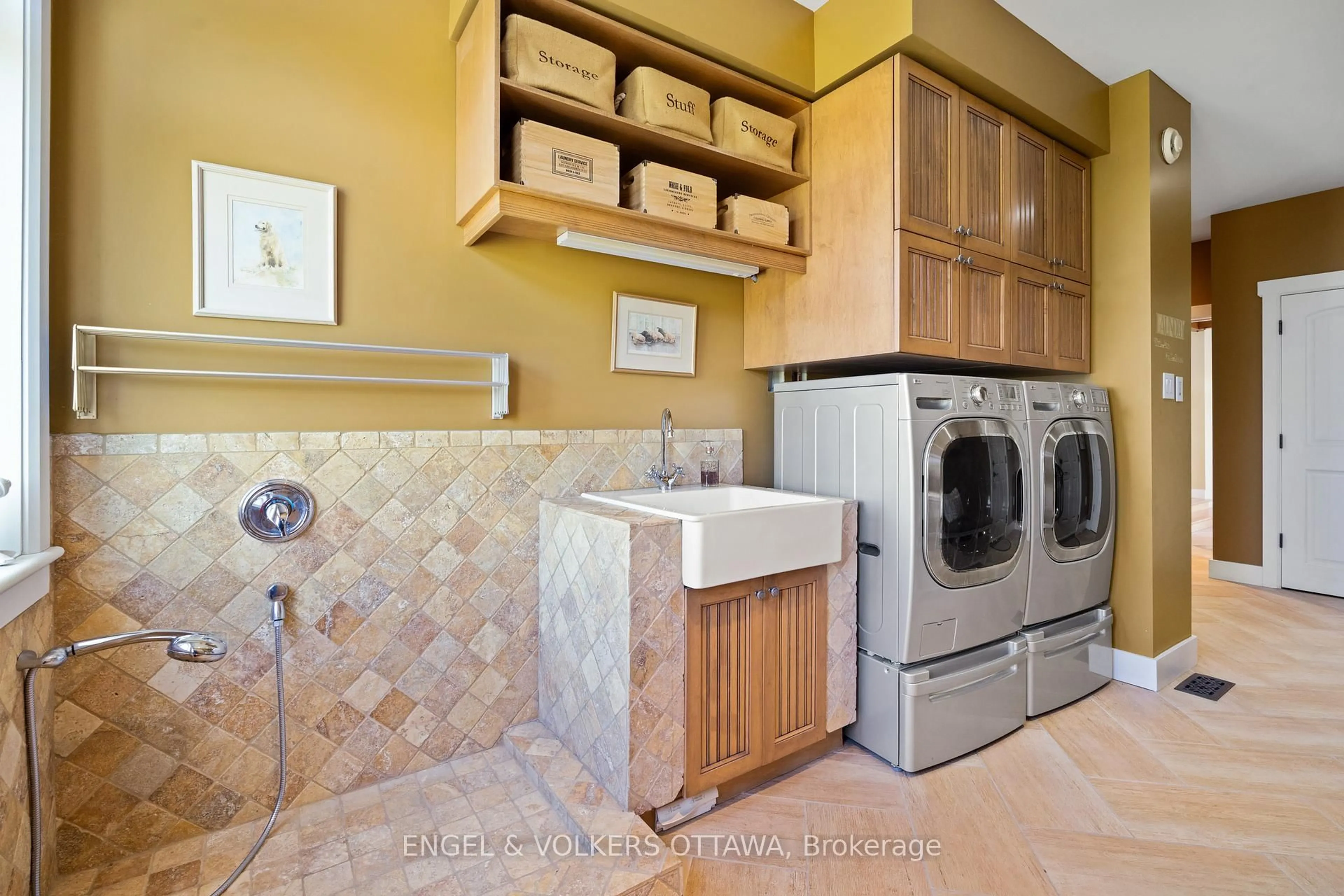 Laundry room for 2659 River Rd, Ottawa Ontario K4M 1B4