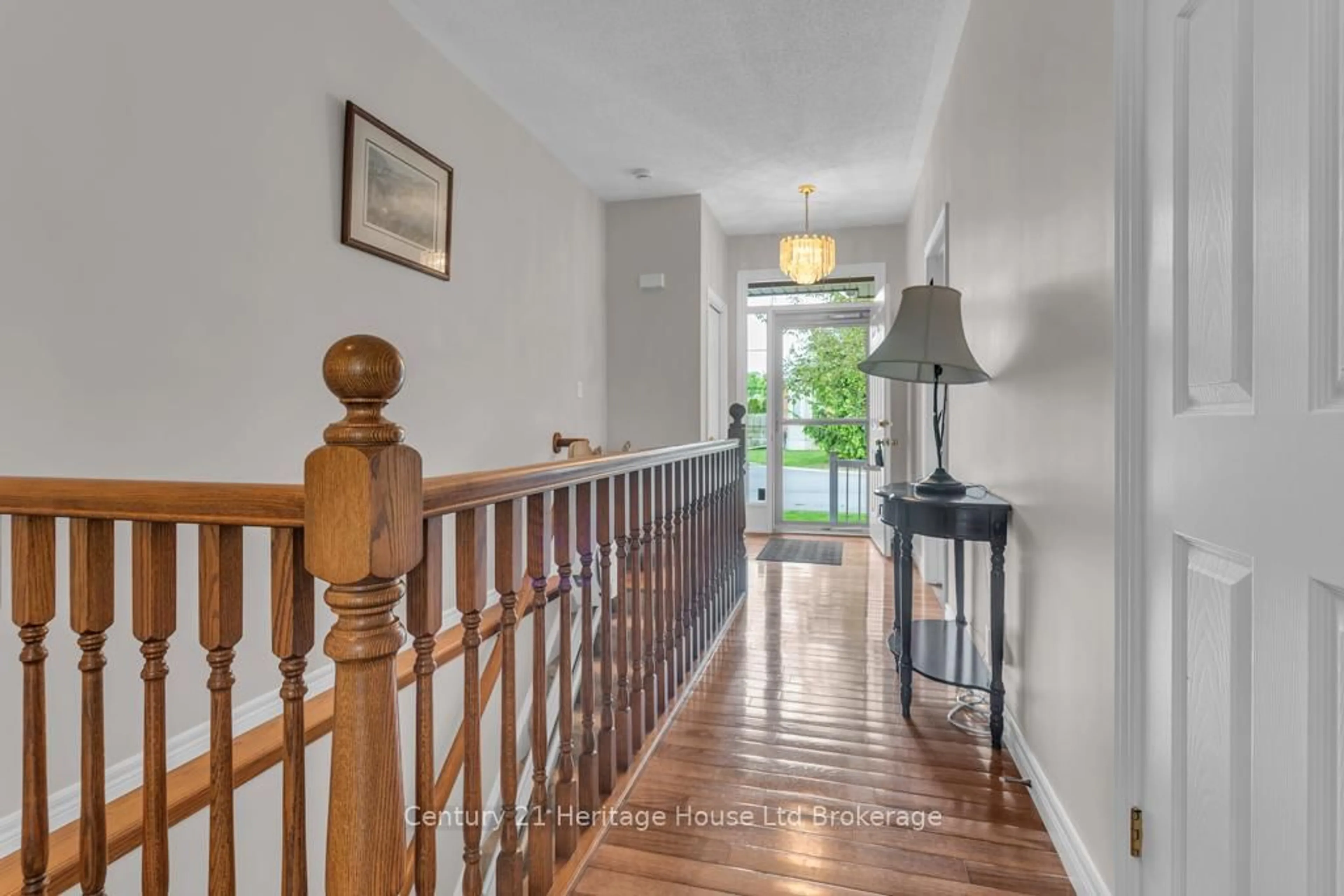 Indoor entryway for 137 Ferguson Dr, Woodstock Ontario N4V 1H4