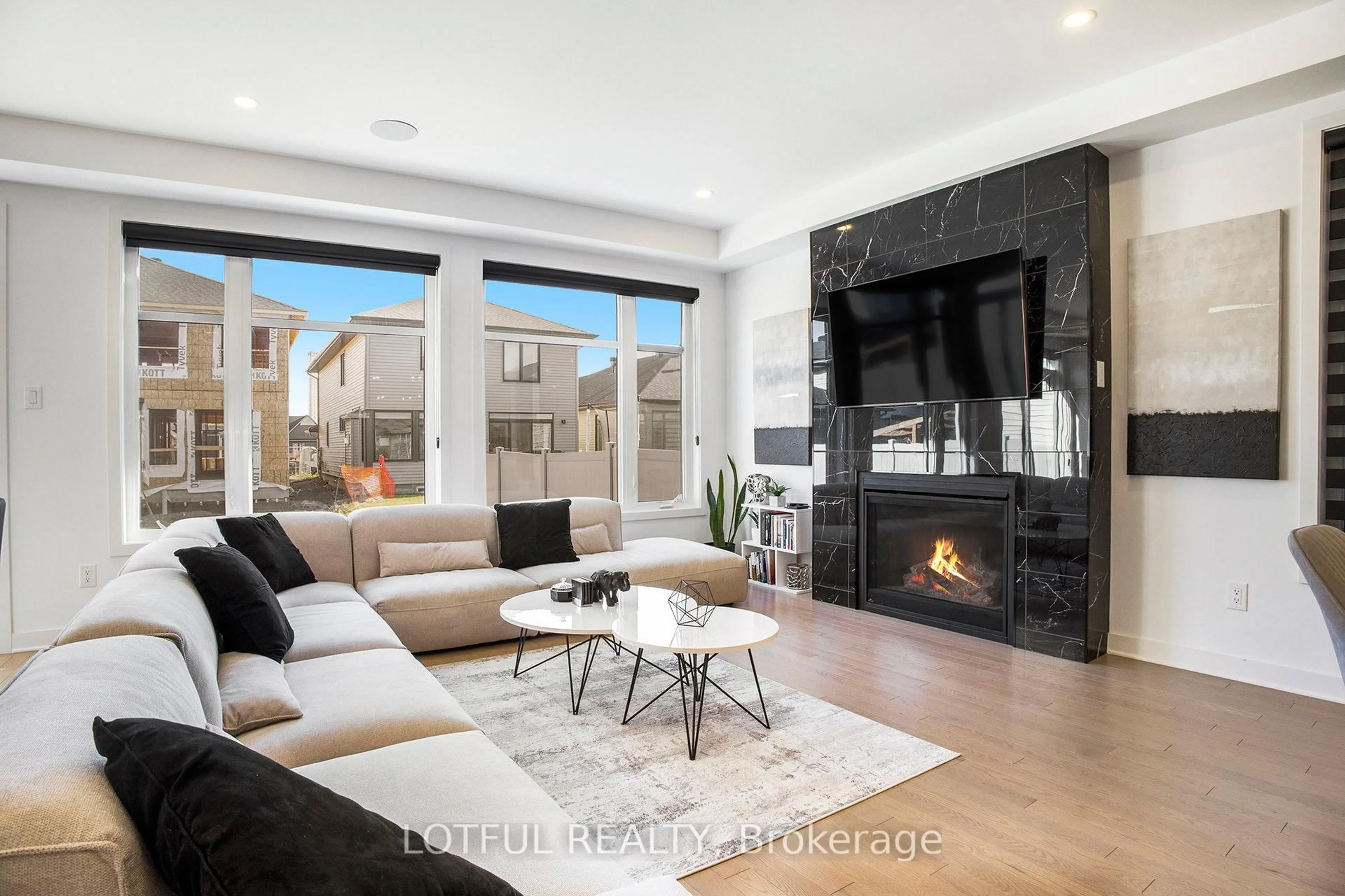 Living room with furniture, unknown for 522 Ascender Ave, Orleans Ontario K1W 0R6