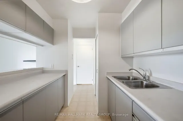 270 Brittany Dr #412, Ottawa 5