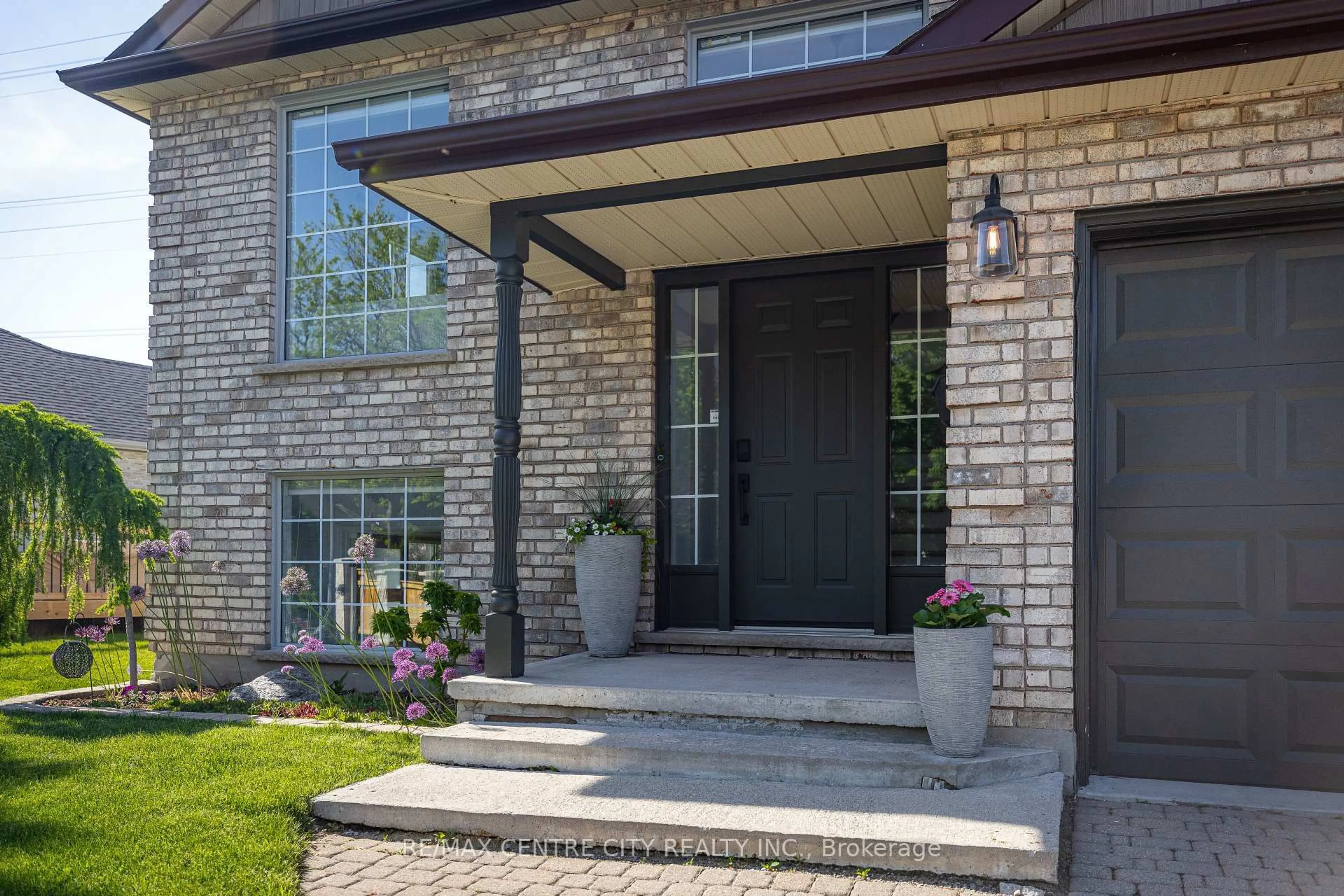 Home with brick exterior material, street for 85 Donker Dr, St. Thomas Ontario N5P 4L2