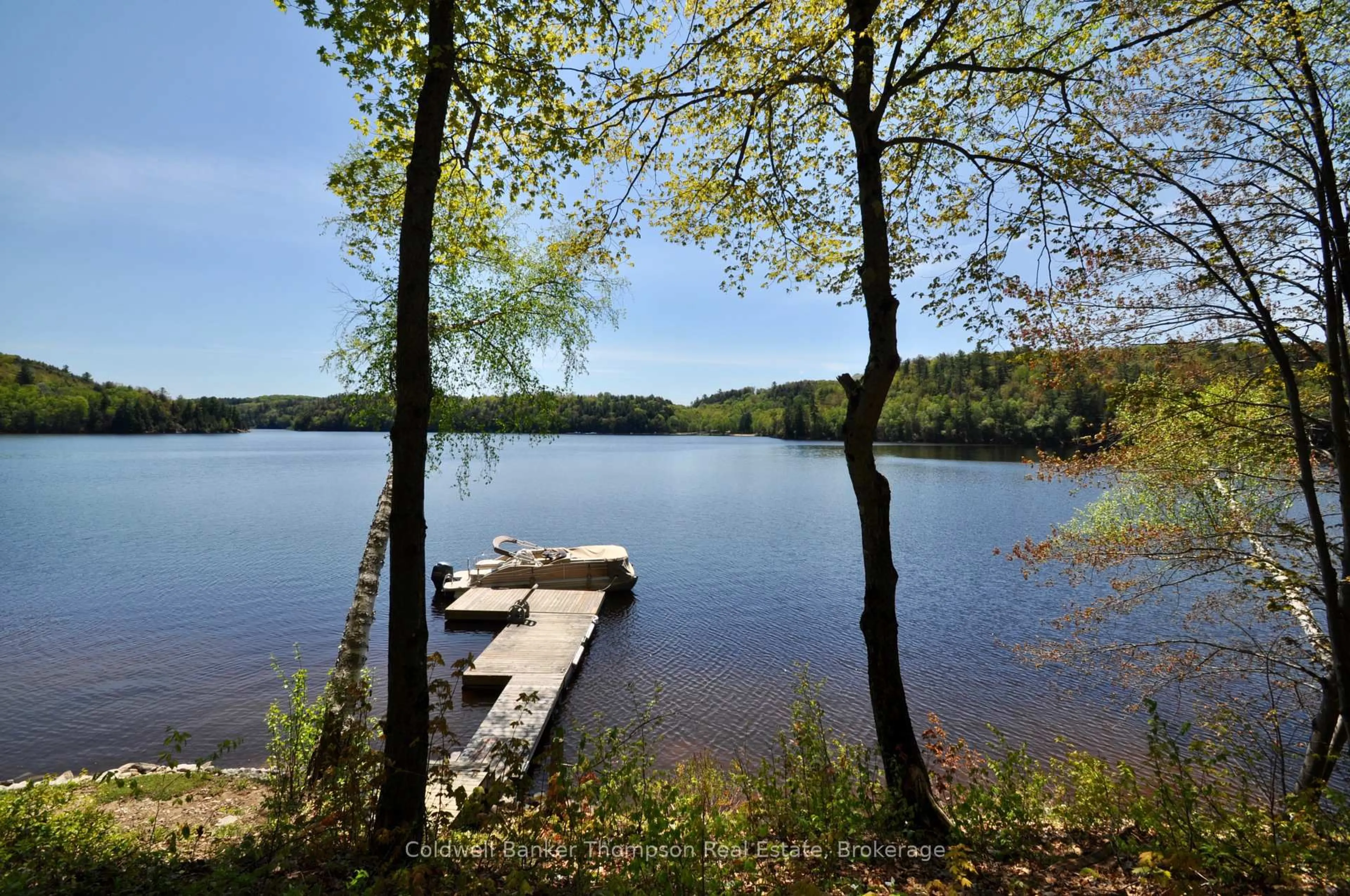 Patio, water/lake/river/ocean view for 768 Big Island, Huntsville Ontario P1H 2J2