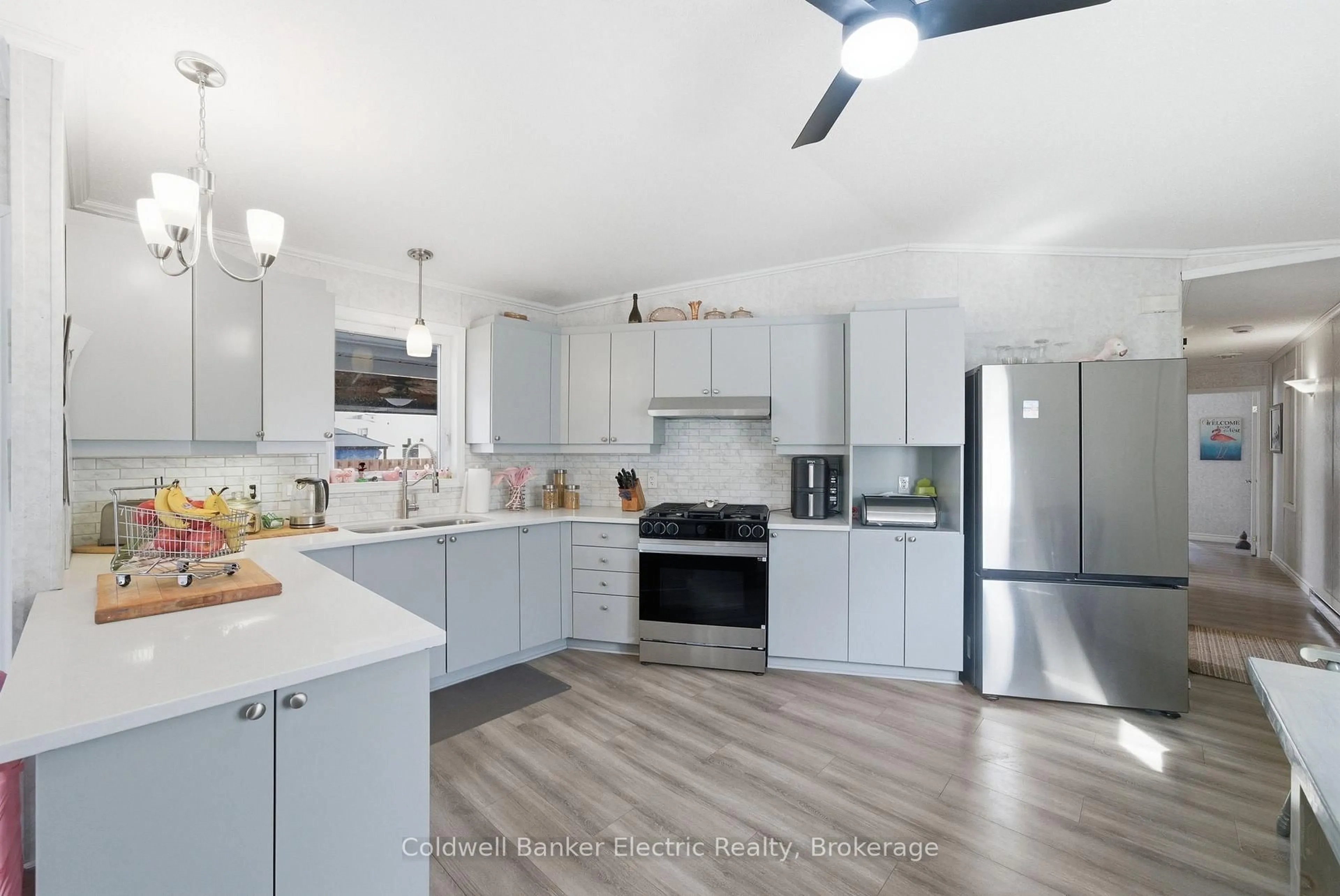 Open concept kitchen, unknown for 7 Homewood Ave, Kawartha Lakes Ontario K9V 0H5