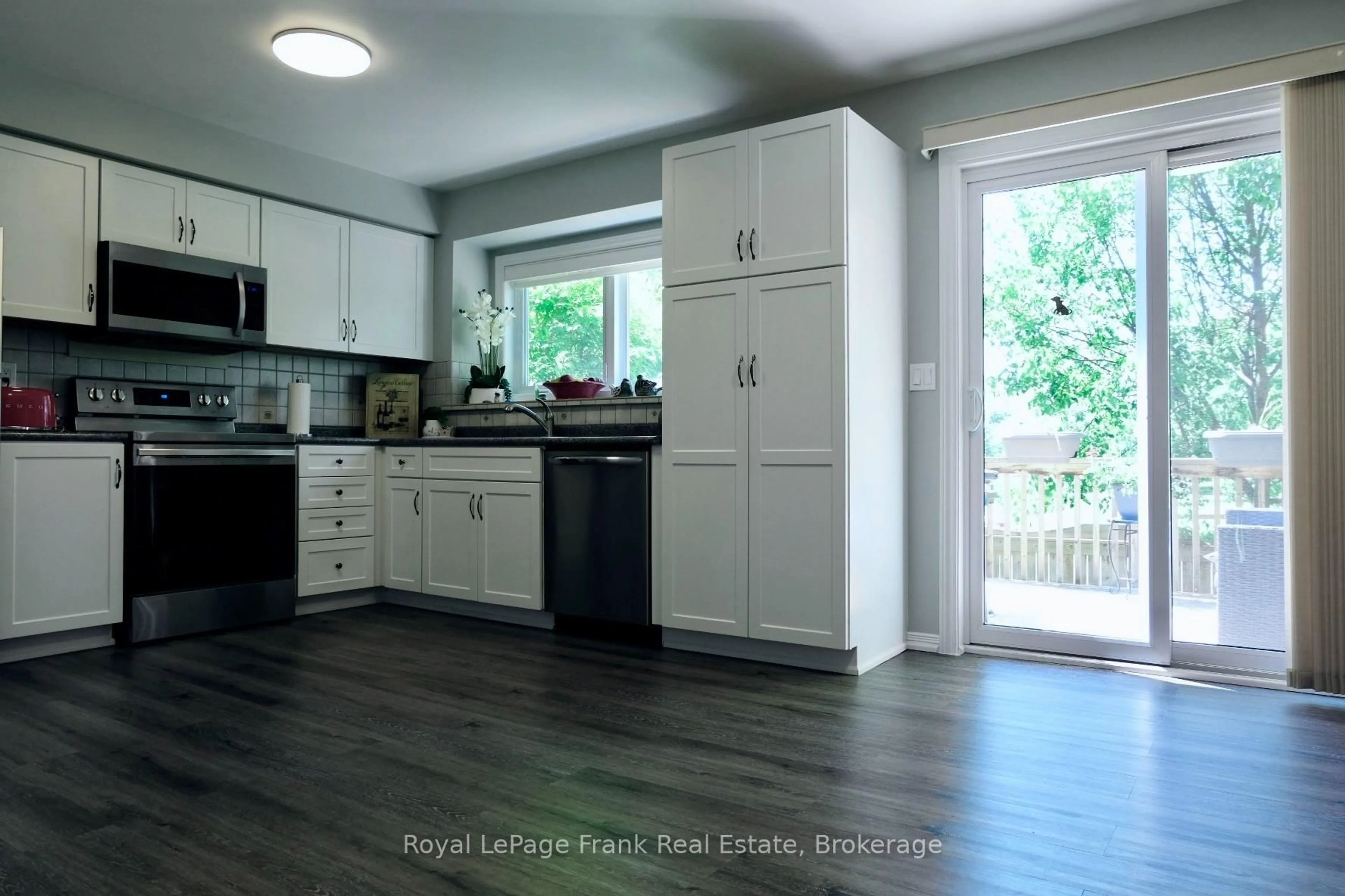 Open concept kitchen, unknown for 9 Progress Ave #13, Belleville Ontario K8P 4Z3