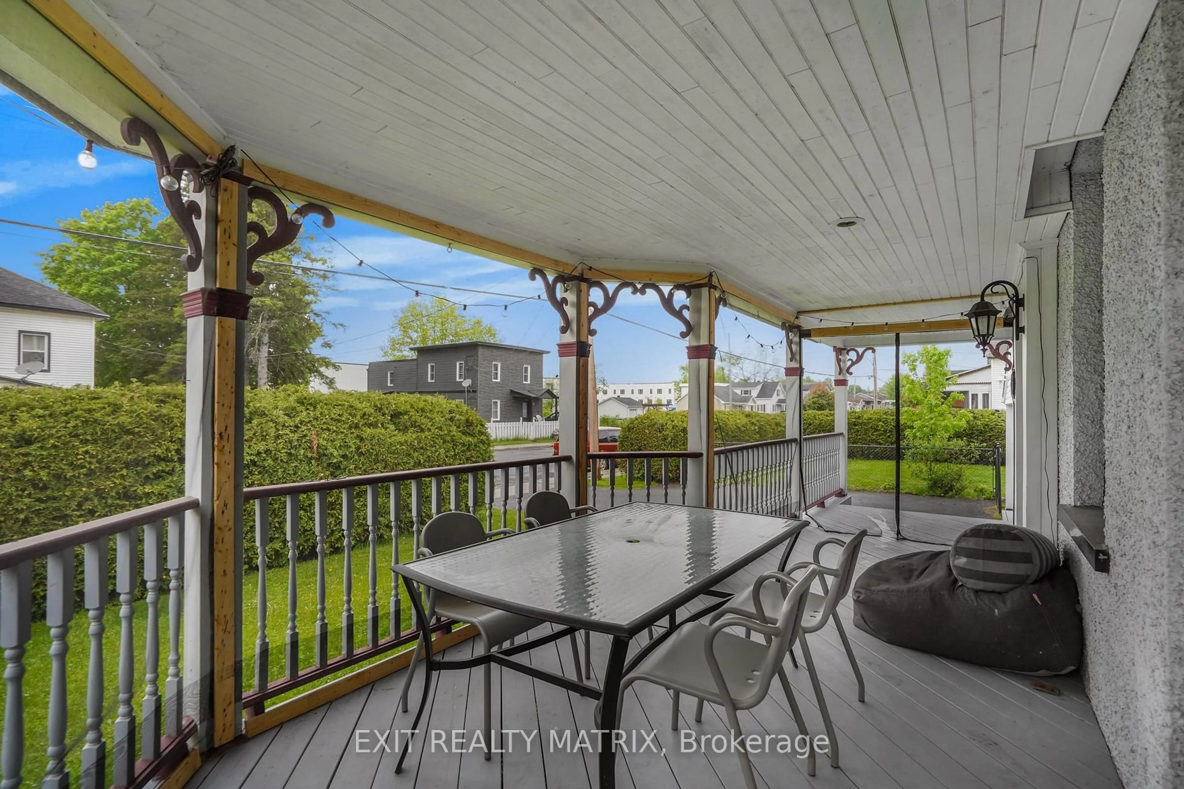 Patio, water/lake/river/ocean view for 160 Nelson St, Hawkesbury Ontario K6A 1L8