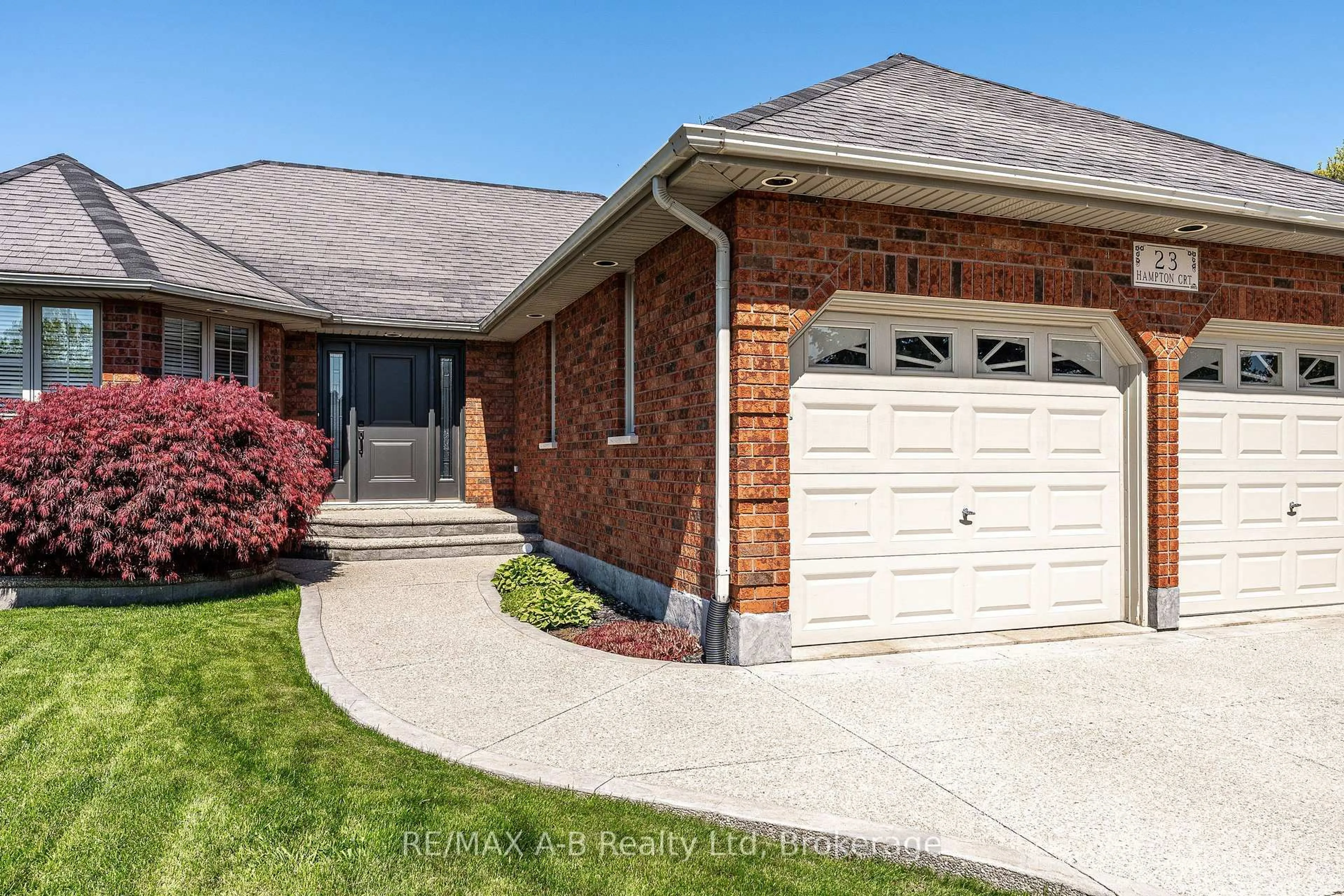 Home with brick exterior material, street for 23 Hampton Crt, Brant Ontario N0E 1N0