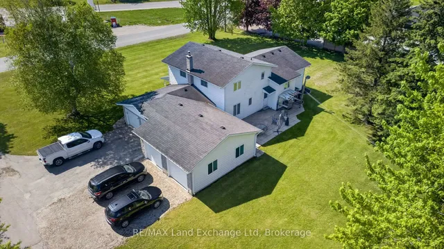 696 Josephine St, North Huron 4