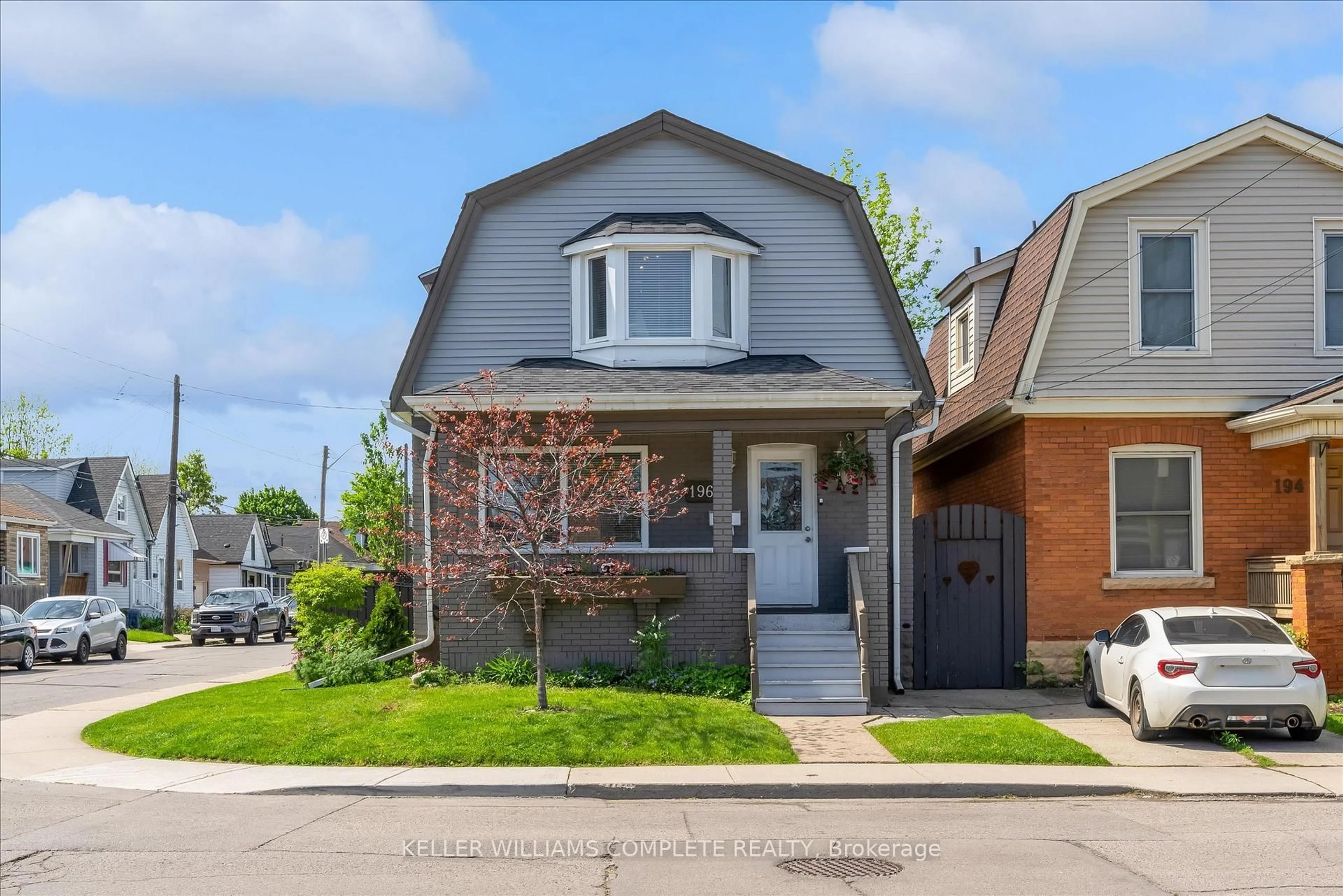 Home with brick exterior material, street for 196 CAMPBELL Ave, Hamilton Ontario L8H 2G3