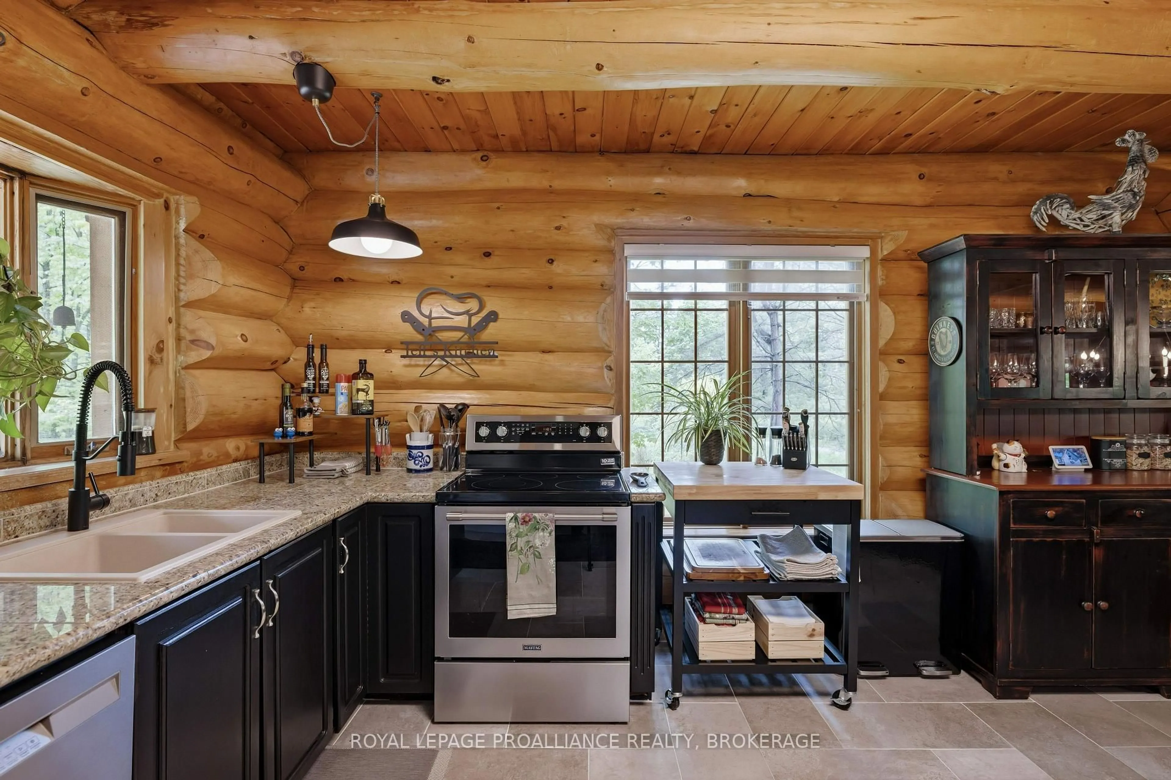 Rustic kitchen, unknown for 156 Darlingside Dr, Front of Leeds & Seeleys Bay Ontario K0E 1L0