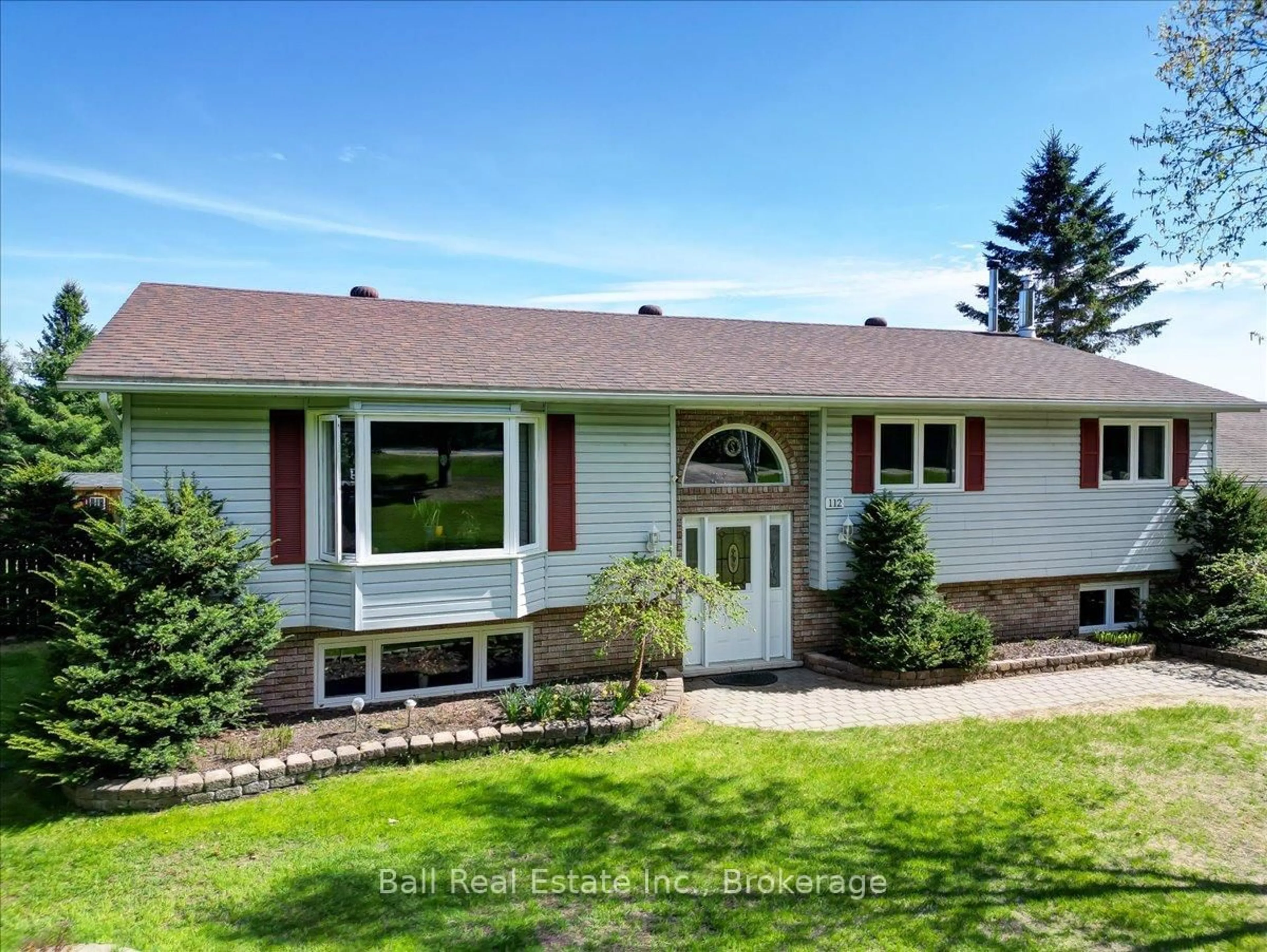 Home with vinyl exterior material, unknown for 112 Maxwell Settlement Rd, Bancroft Ontario K0L 1C0