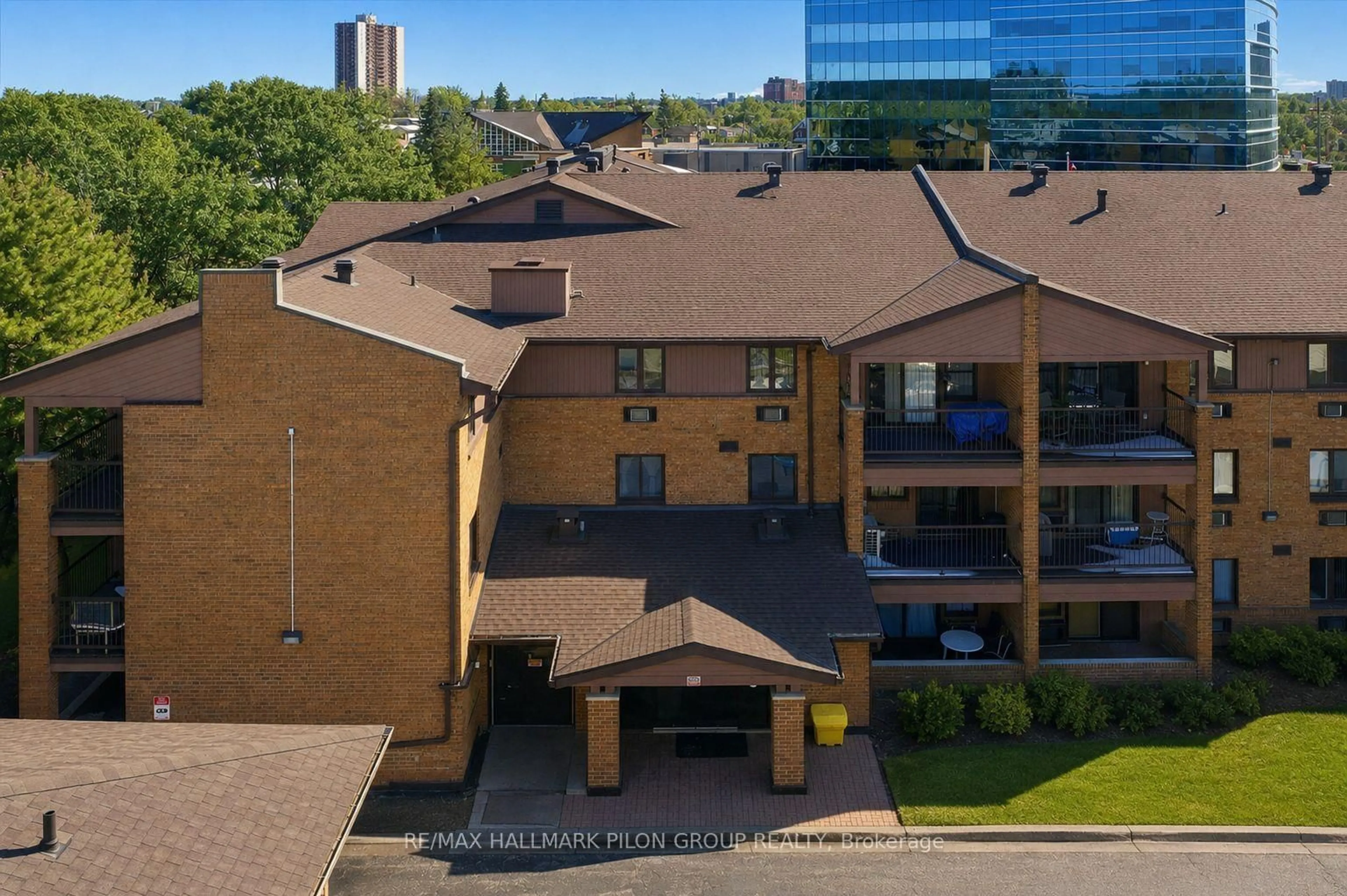 A pic from outside/outdoor area/front of a property/back of a property/a pic from drone, city buildings view from balcony for 316 Savard Ave #206, Ottawa Ontario K1L 7S2