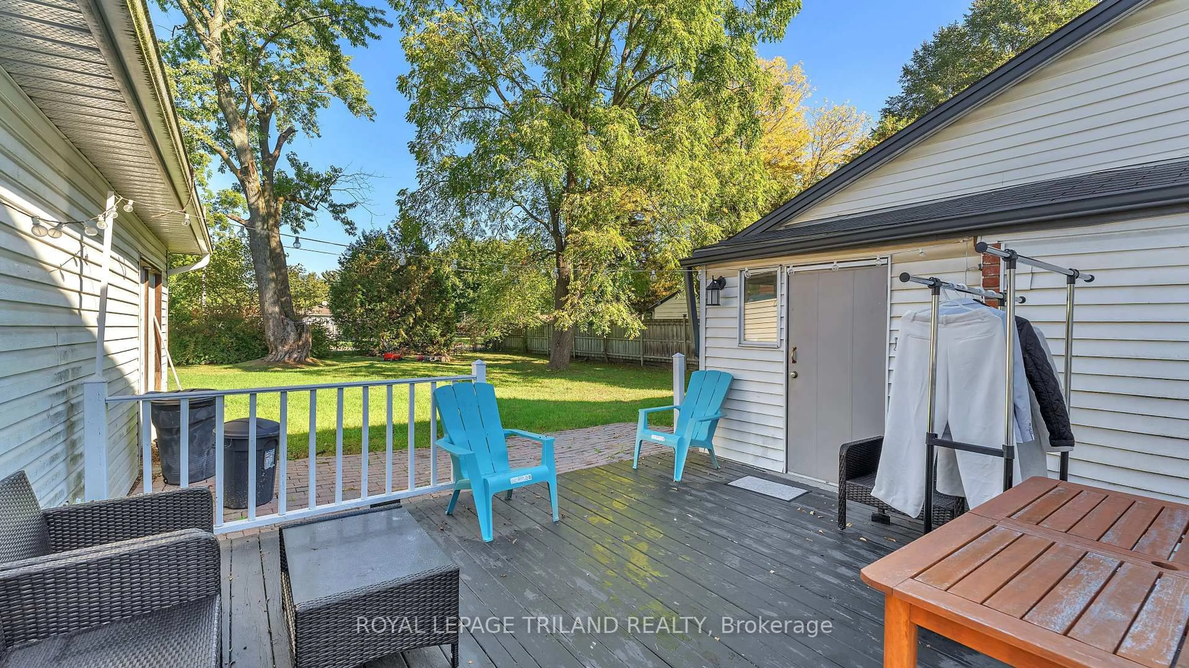 Patio, water/lake/river/ocean view for 1940 Trafalgar St, London East Ontario N5V 1A2