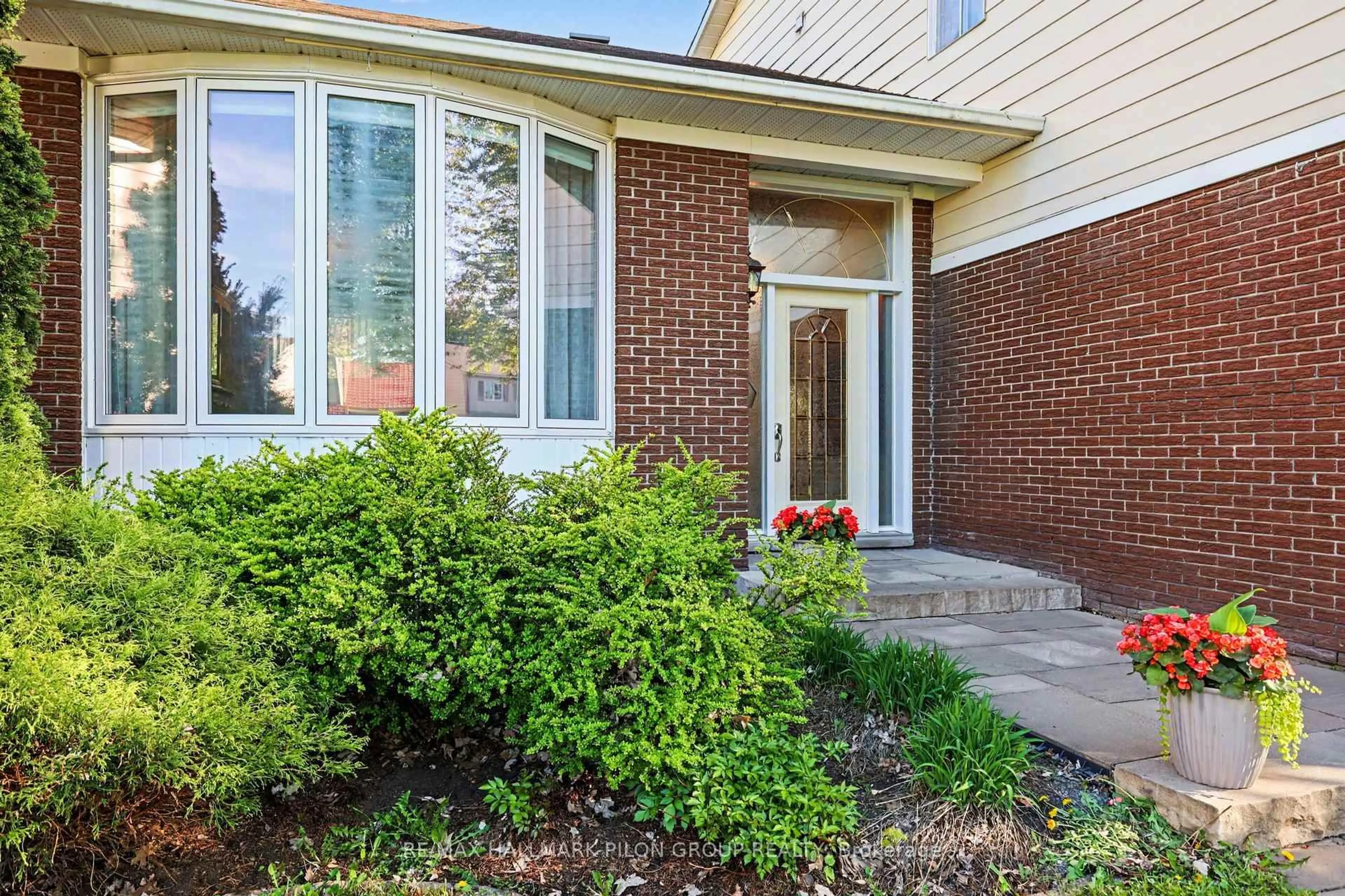 Home with brick exterior material, street for 6350 Larmond Ave, Ottawa Ontario K1C 2H6