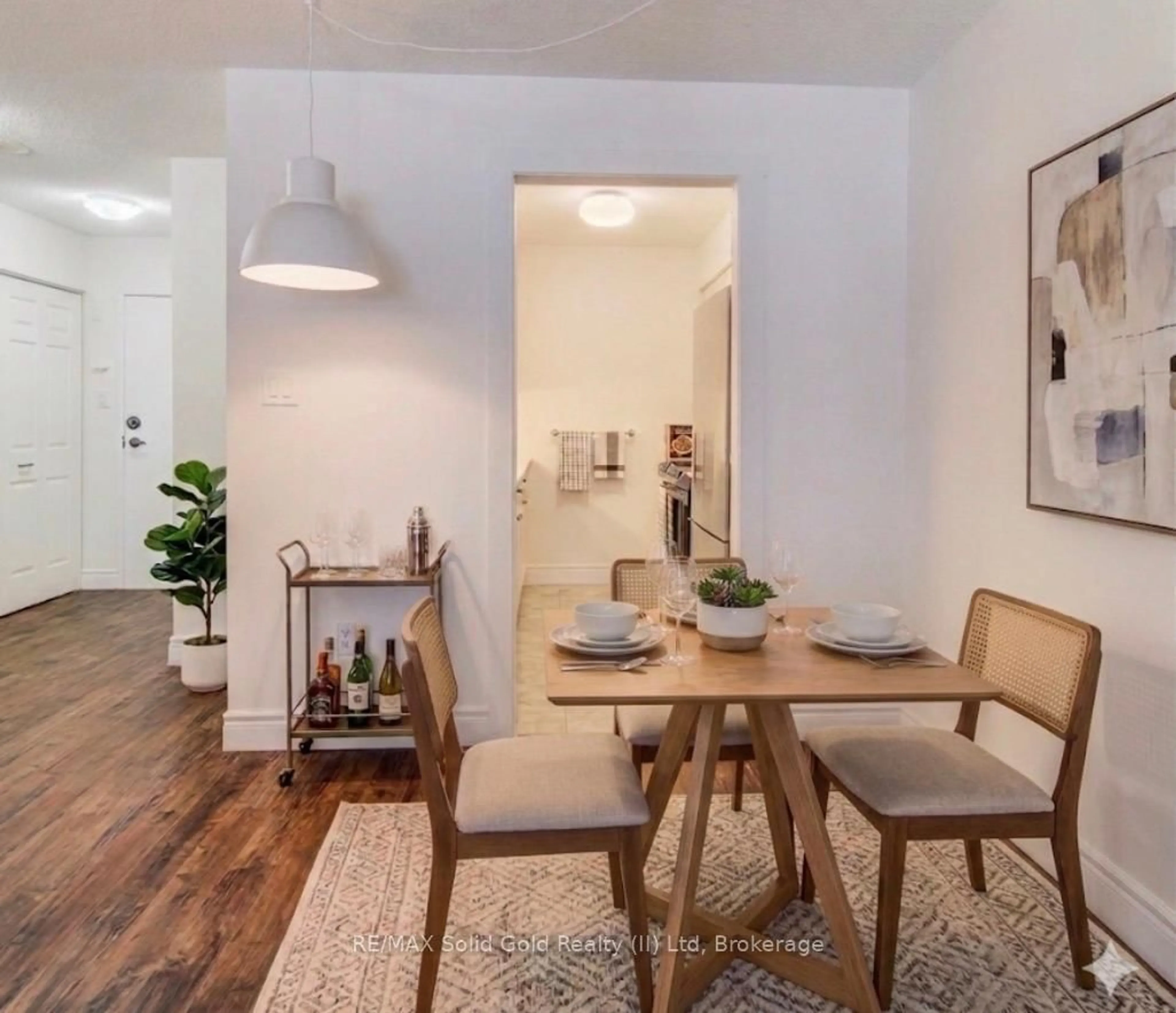 Dining room, wood/laminate floor for 1414 King St #101, Waterloo Ontario N2G 4T8