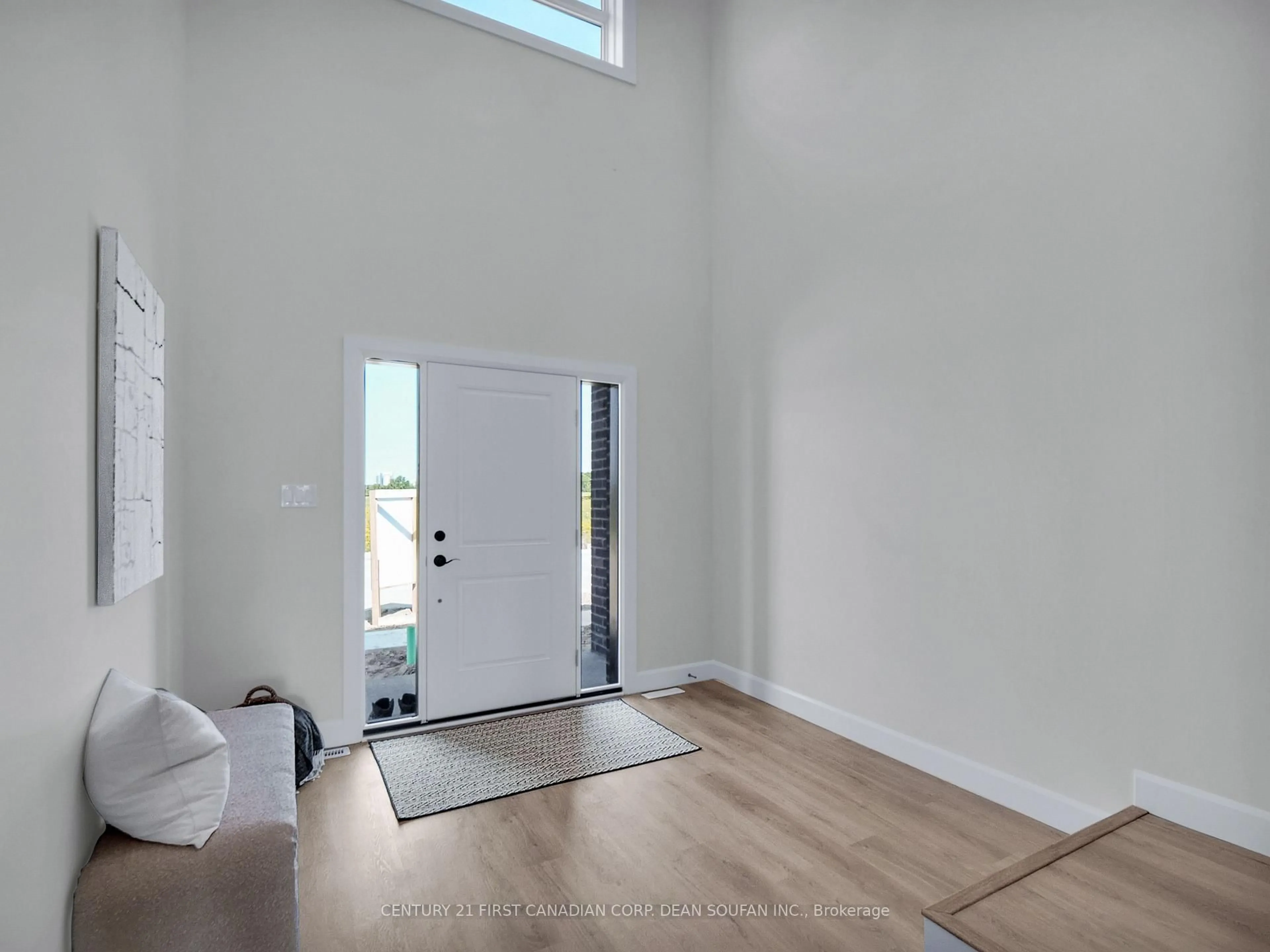 Indoor entryway for 6370 ROYAL MAGNOLIA Ave, London South Ontario N6P 0J6