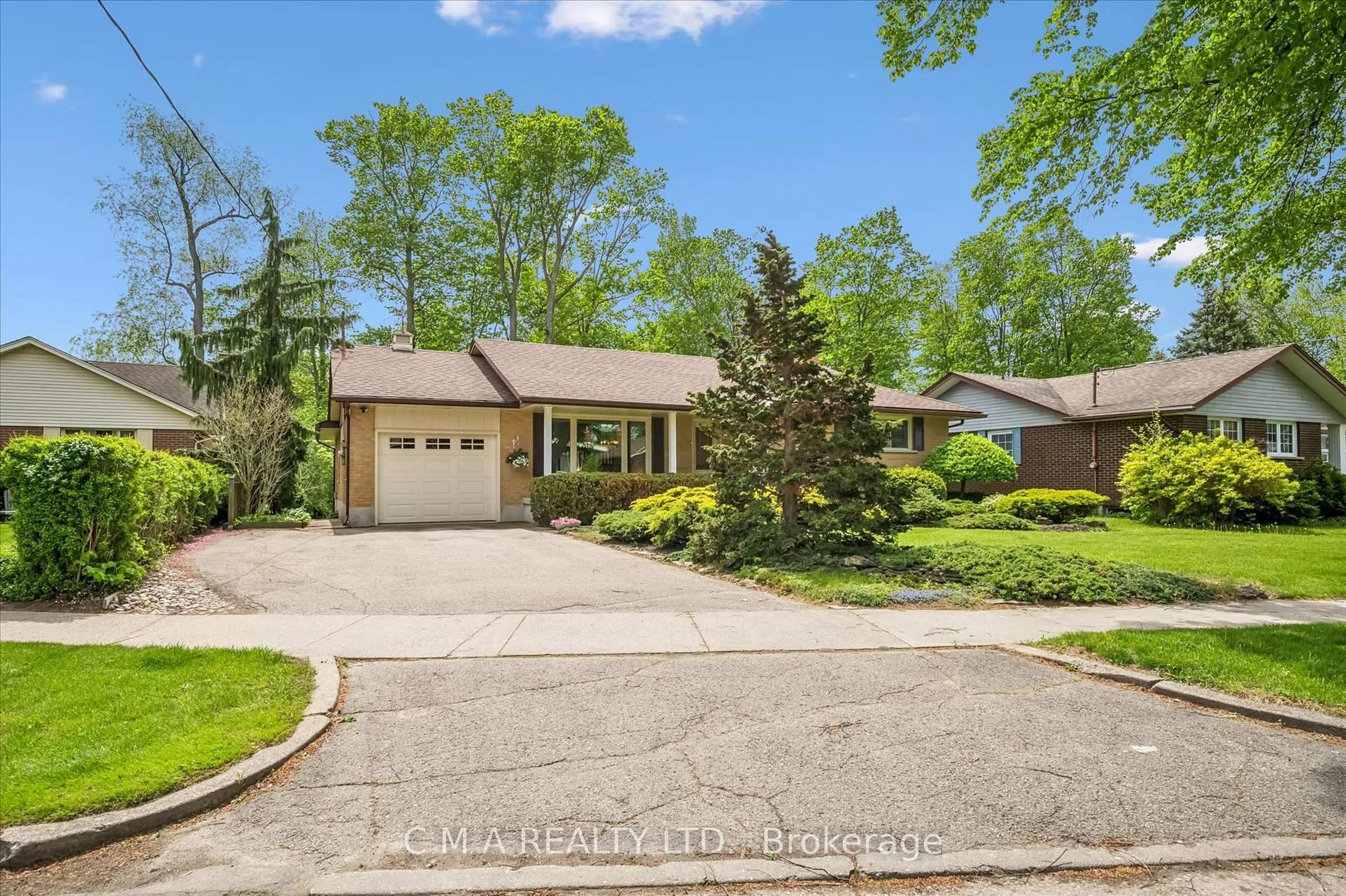 Home with brick exterior material, street for 23 Anthony Pl, Kitchener Ontario N2A 1J9